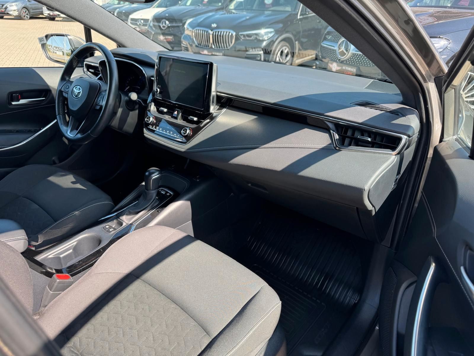 Toyota Corolla Touring Sports Hybrid Business Edition - Samsaru's Car Outlet