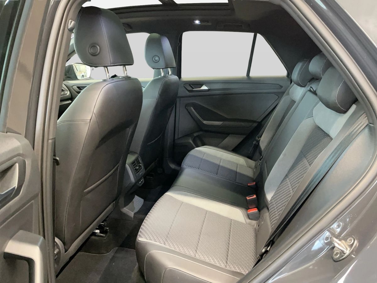 Volkswagen T-Roc 2.0 TSI DSG 4M Sport - Samsaru's Car Outlet