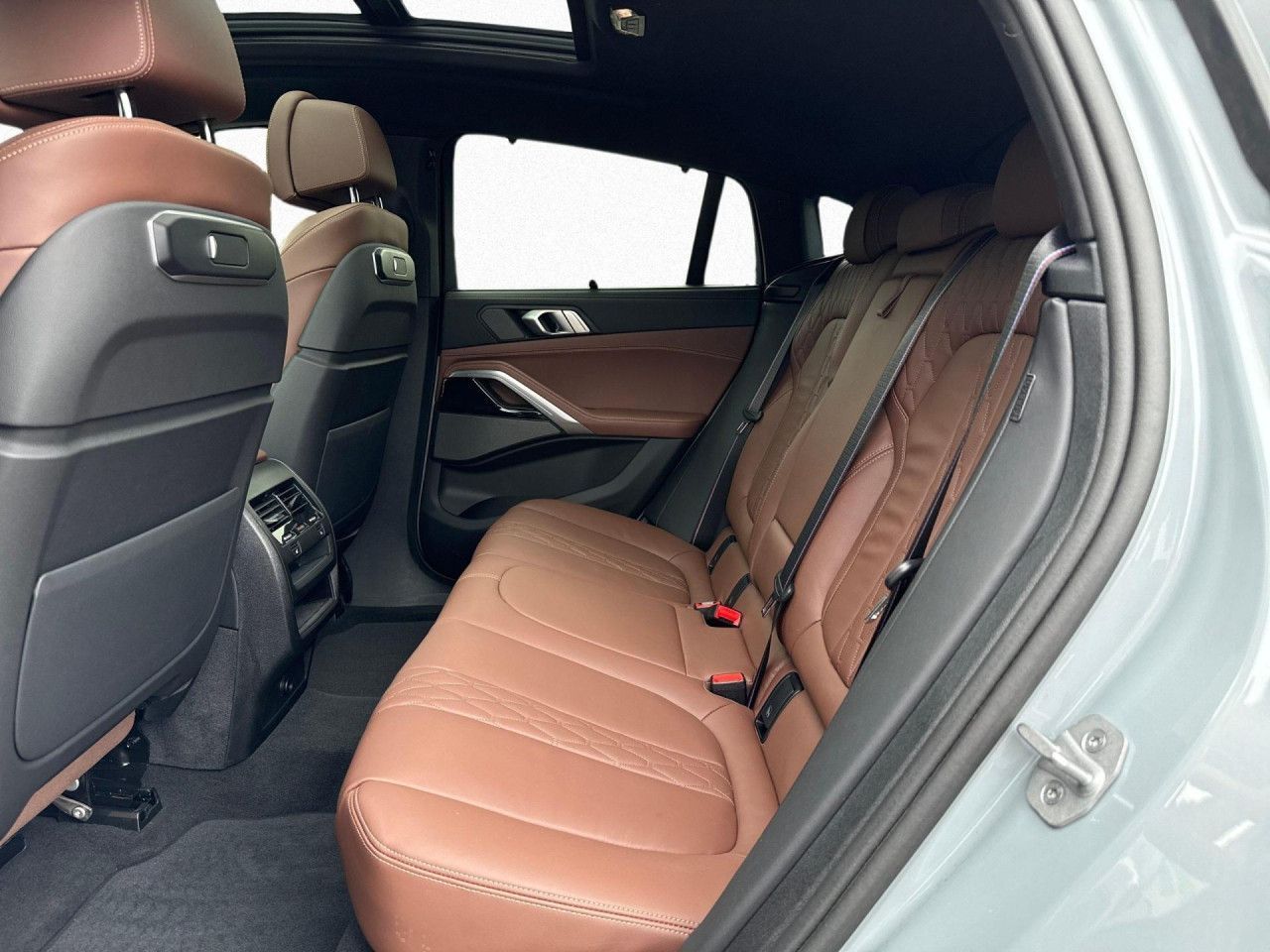 BMW X6 xDr 40d M SPORT PRO Pano,AHK,StHzg,KomSi,H/K