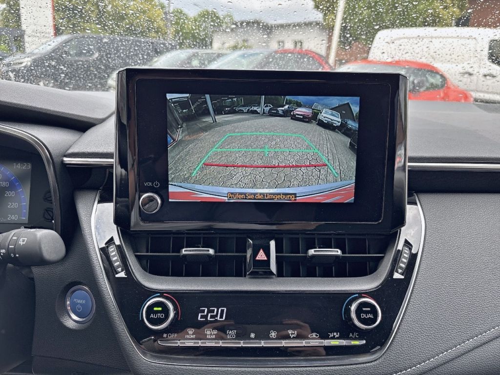 Toyota Corolla 1.8 Hybrid - Samsaru's Car Outlet