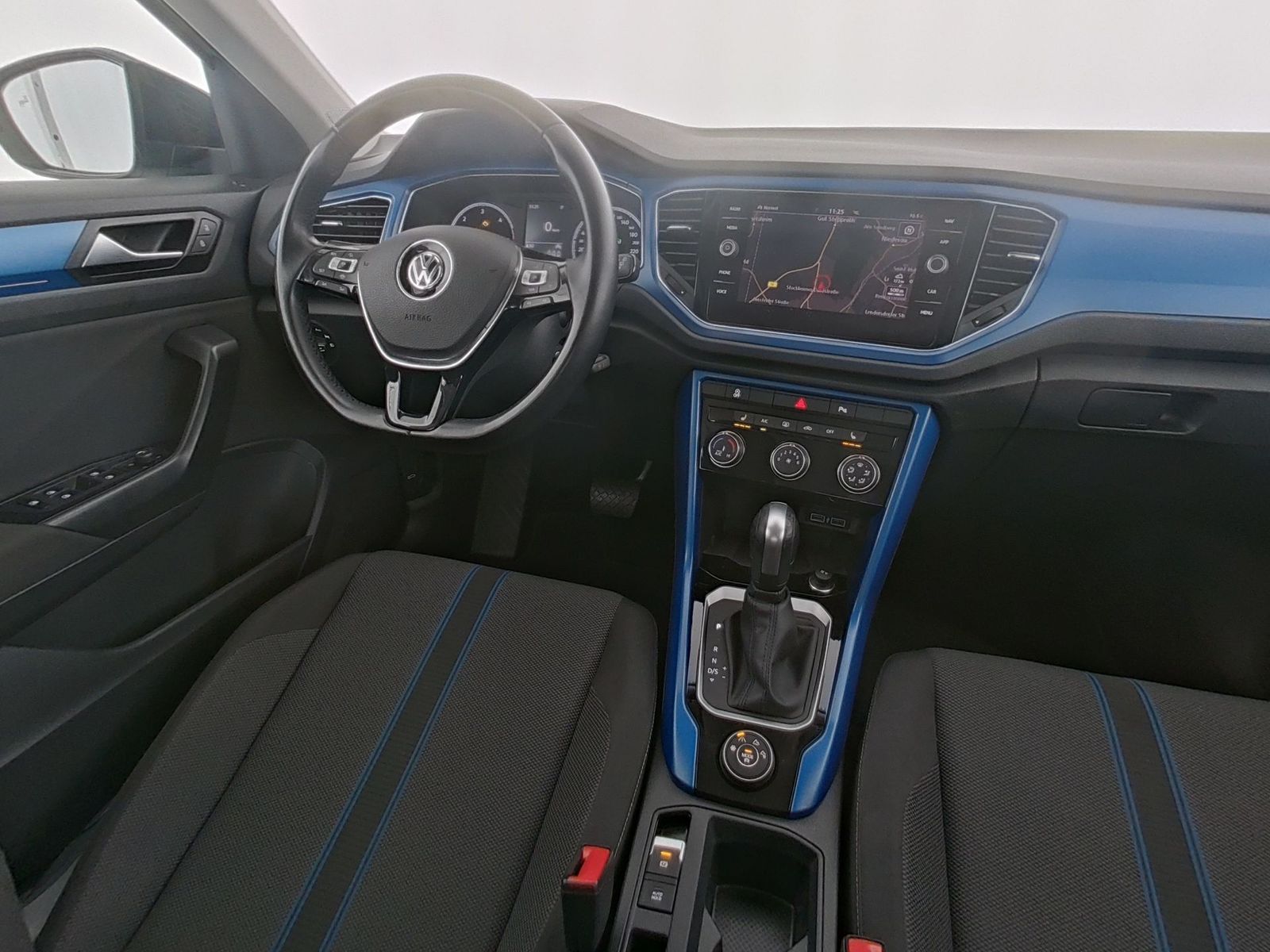 Volkswagen T-Roc Style - Samsaru's Car Outlet