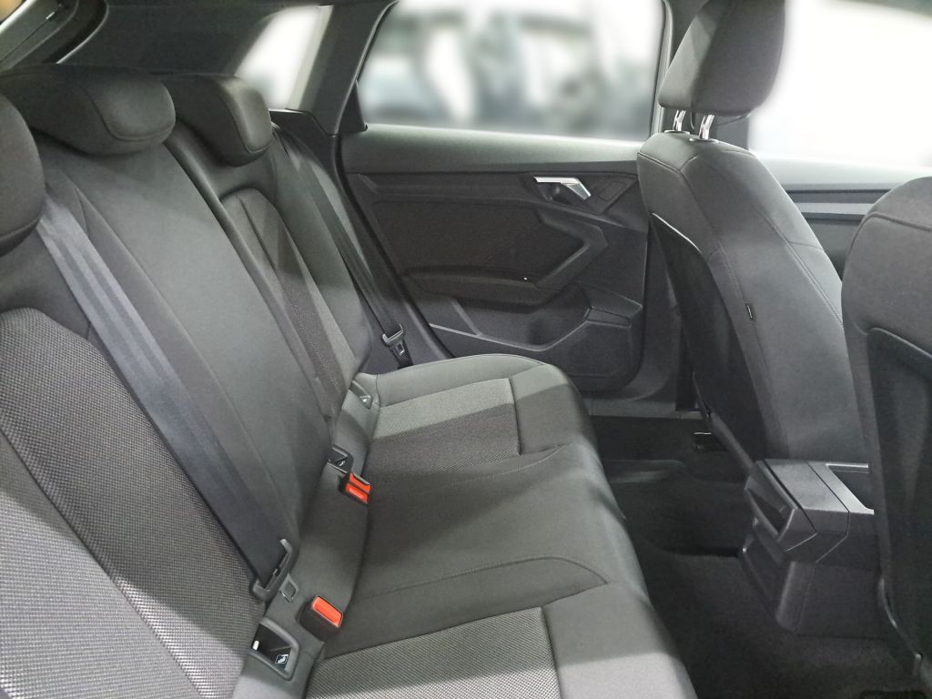 Audi A3 35 TFSI Sportback S tronic NAVI SHZ PDC ACC