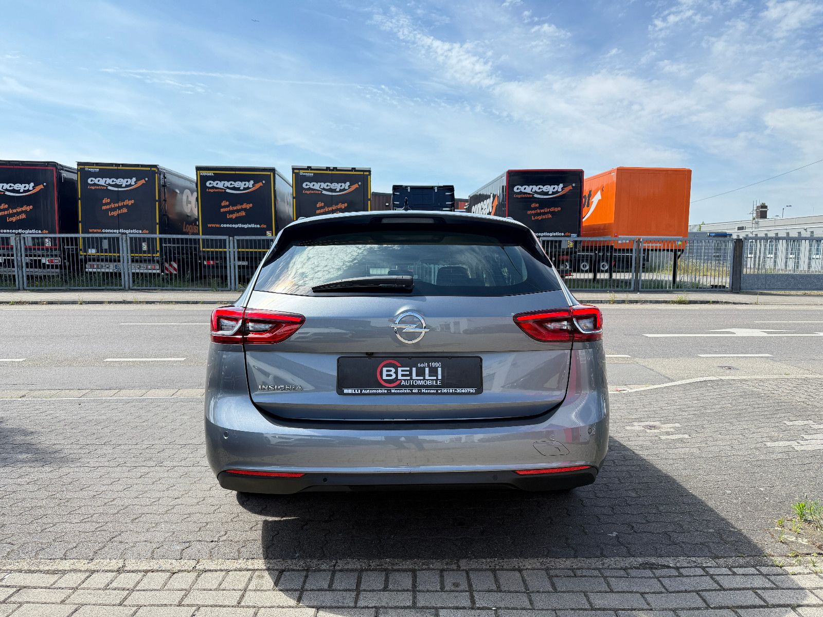 Opel Insignia B Sports Tourer Business - Samsaru's Car Outlet