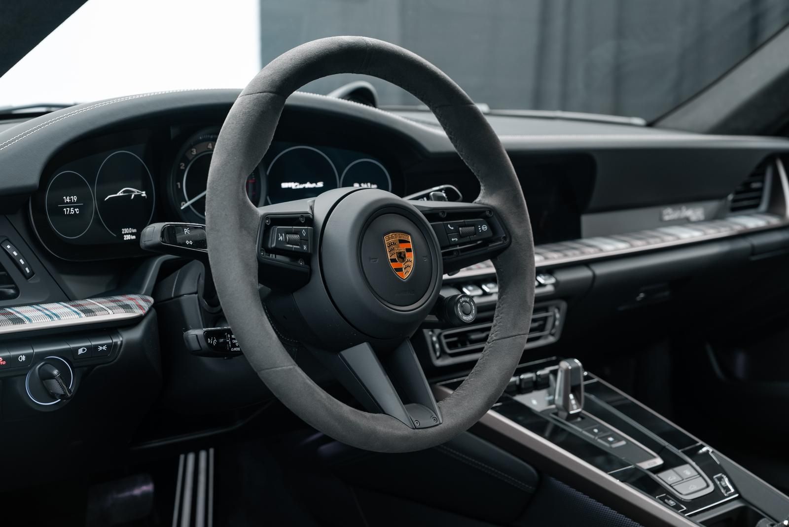 Porsche 911 Turbo 50 Jahre HERITAGE/360/BURM.