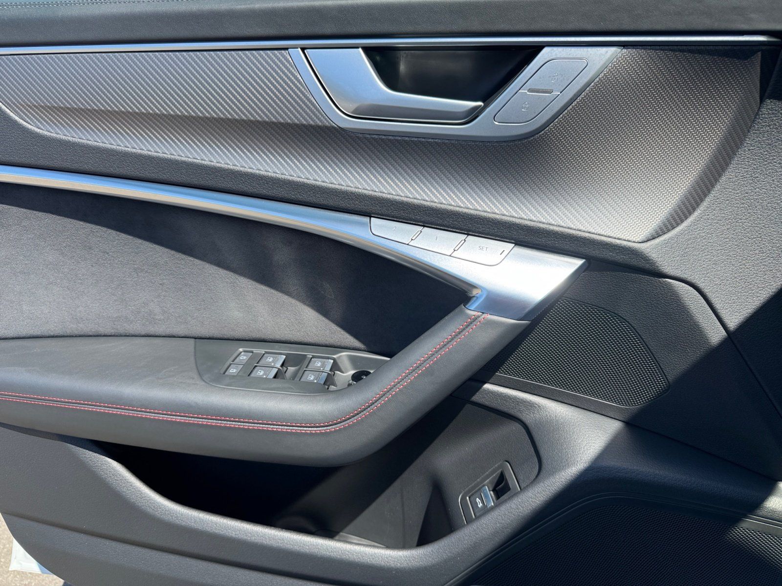 Audi RS6 Avant BO,matrix,360,HUD,Kam.,Keramik,Laser