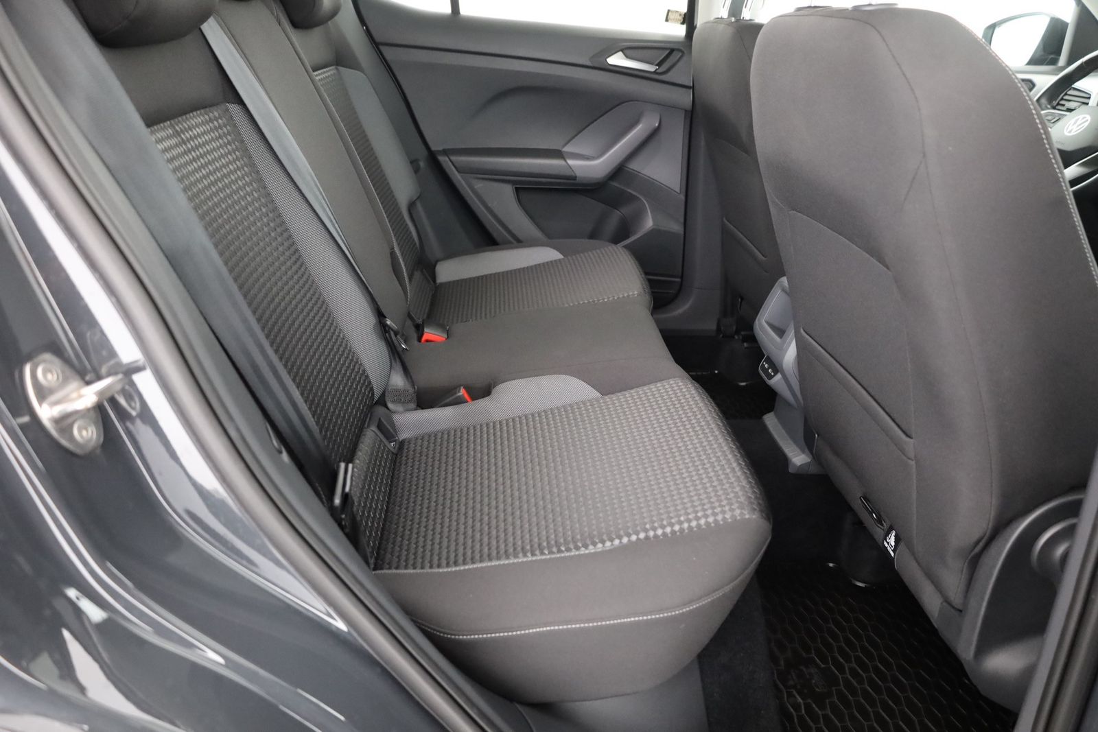 Volkswagen T-Cross 1.0 TSI Active - Samsaru's Car Outlet