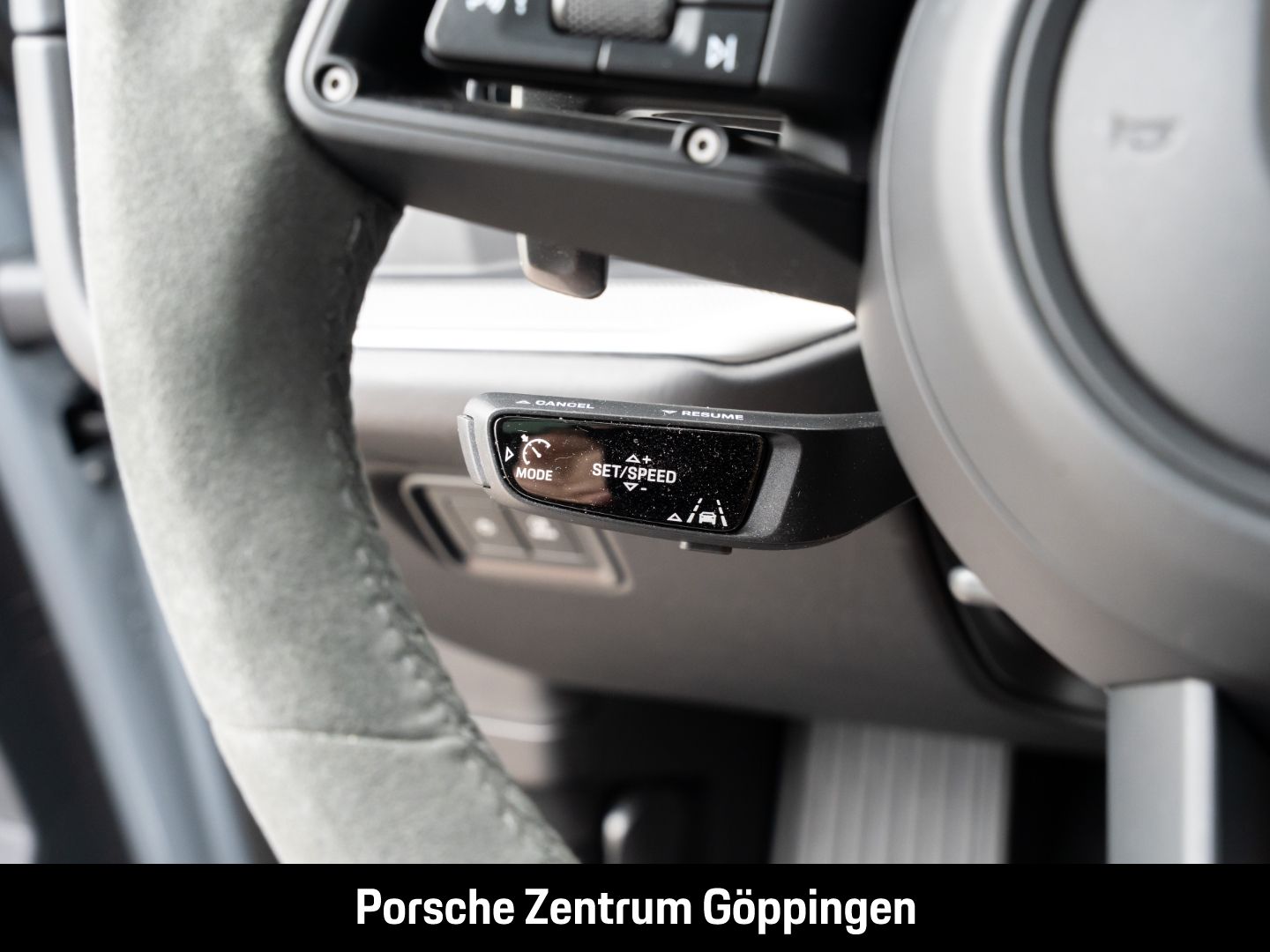 Porsche Cayenne E-Hybrid BOSE Rückfahrkamera Panorama