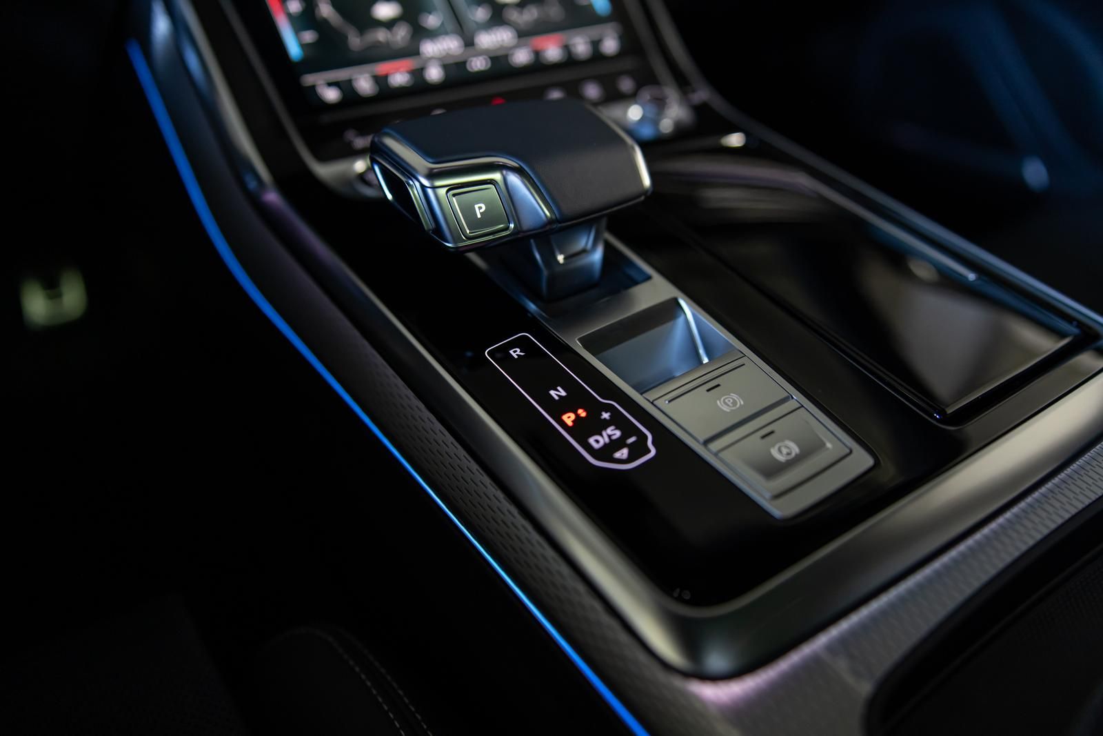 Audi Q8 50 TDI quattro S-Line - Samsaru's Car Outlet