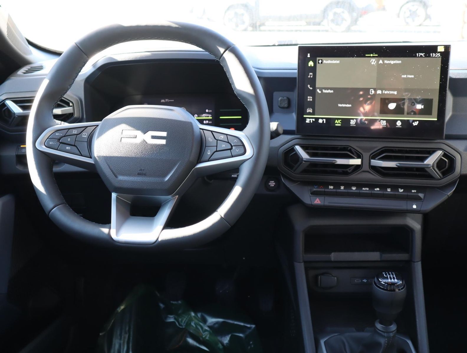 Dacia Duster Journey TCe 130 - Samsaru's Car Outlet