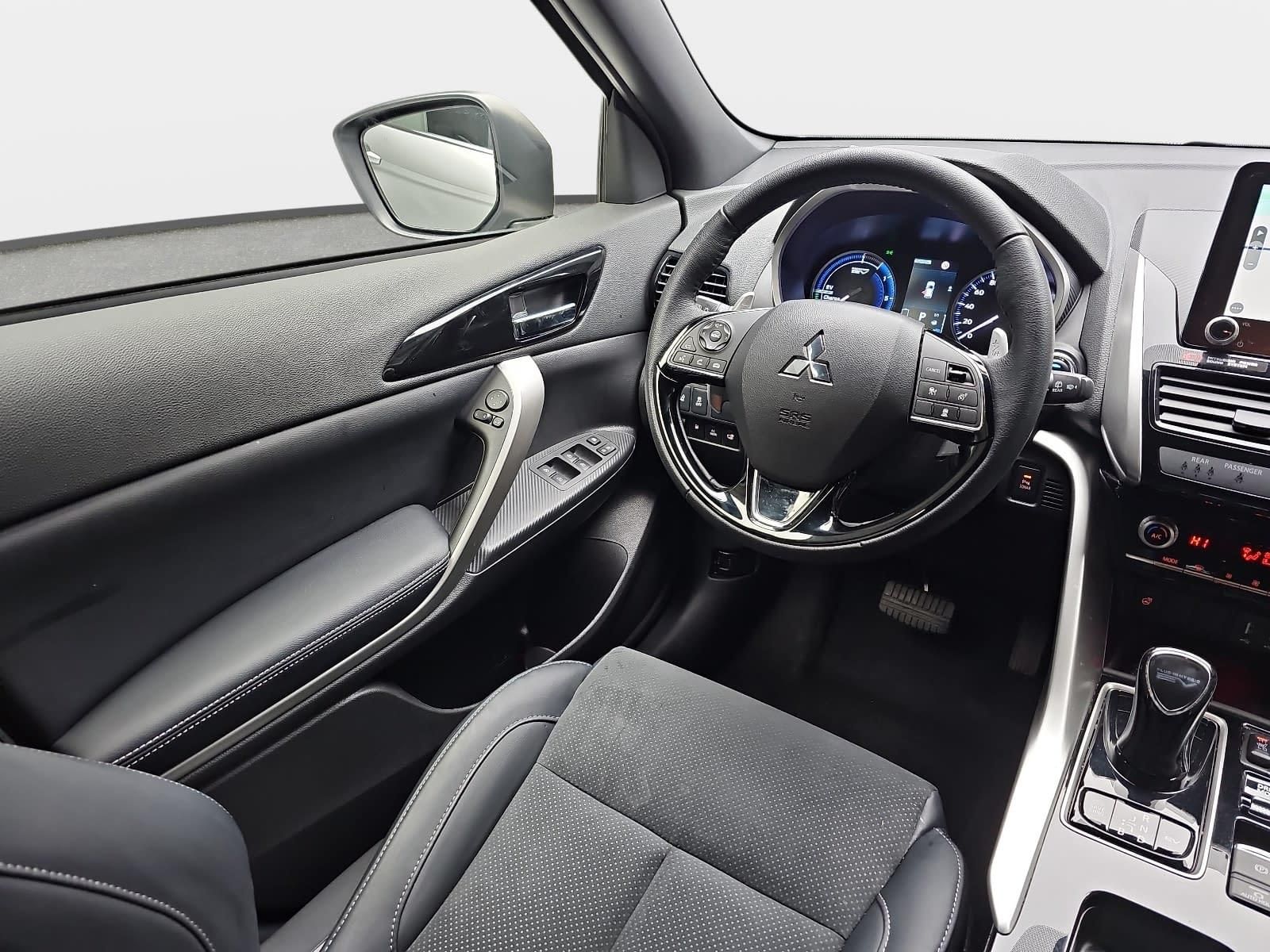 Mitsubishi ECLIPSE CROSS 2.4 MIVEC PHEV CVT SELECT NAVI LED