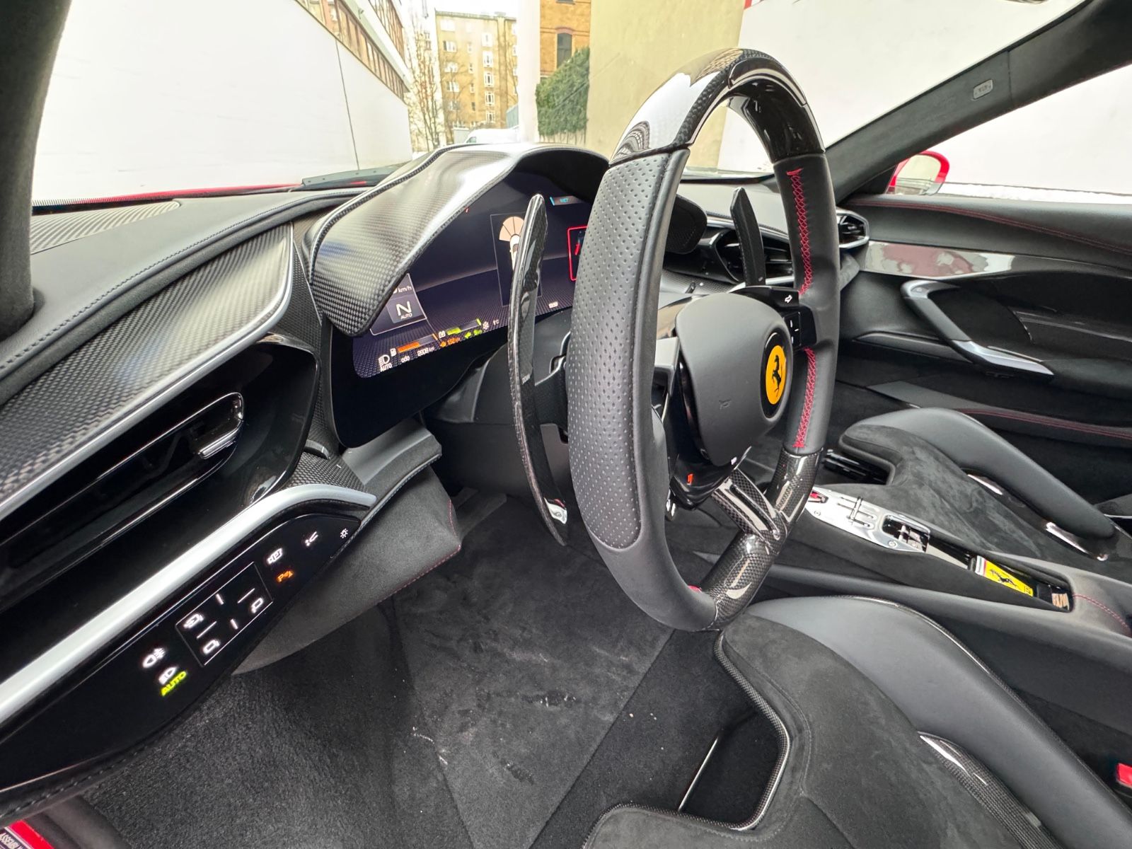 Ferrari 296 GTB*CARBON-DAYTONA*RACING*LIFT*JBL*LCD-DISP*