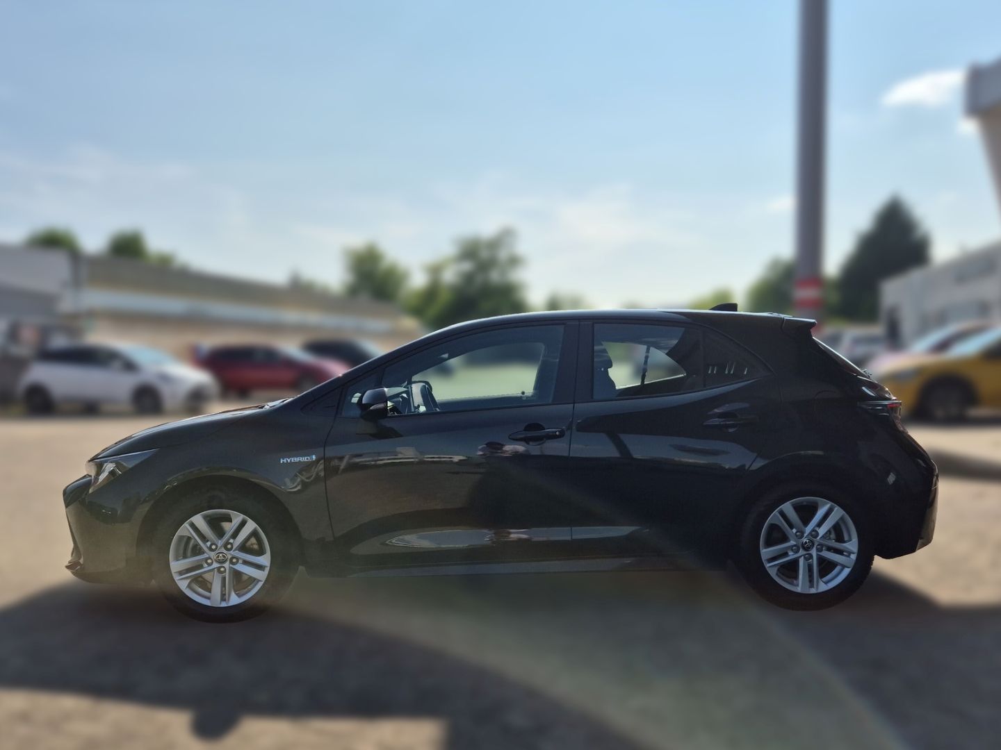 Toyota Corolla Hybrid Business Edition - Samsaru's Car Outlet
