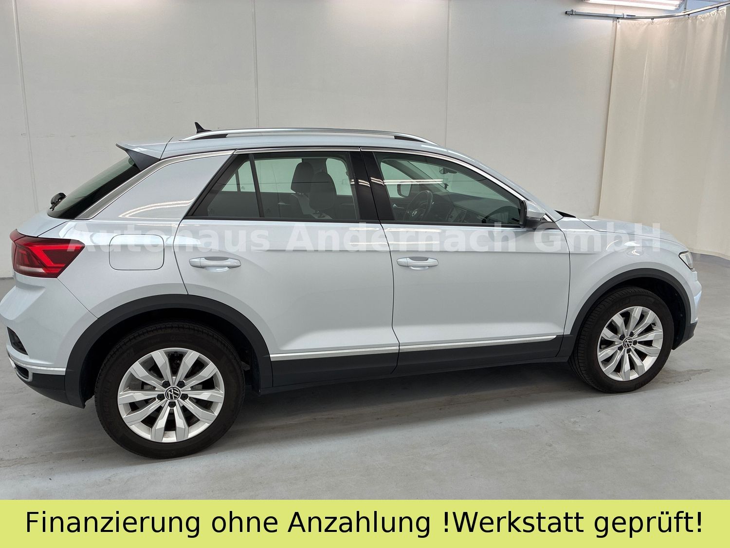 Volkswagen T-Roc Sport - Samsaru's Car Outlet