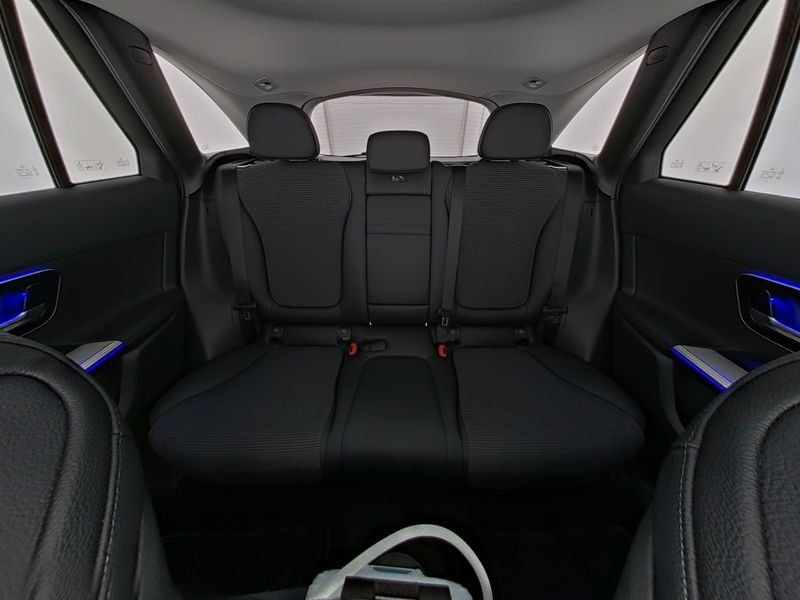 Mercedes-Benz GLC 300 e 4M AvantgardePlus - Samsaru's Car Outlet