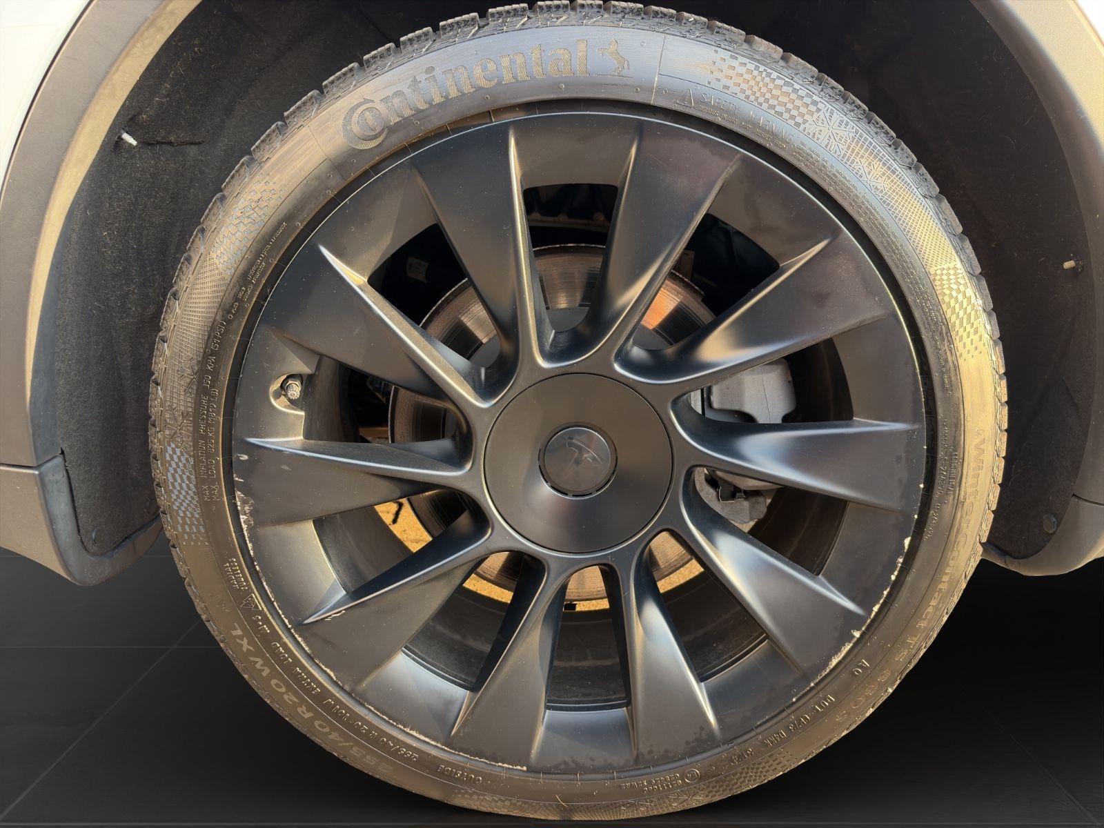 Tesla Model Y Long Range Dual AWD *AHK*1.Hand*