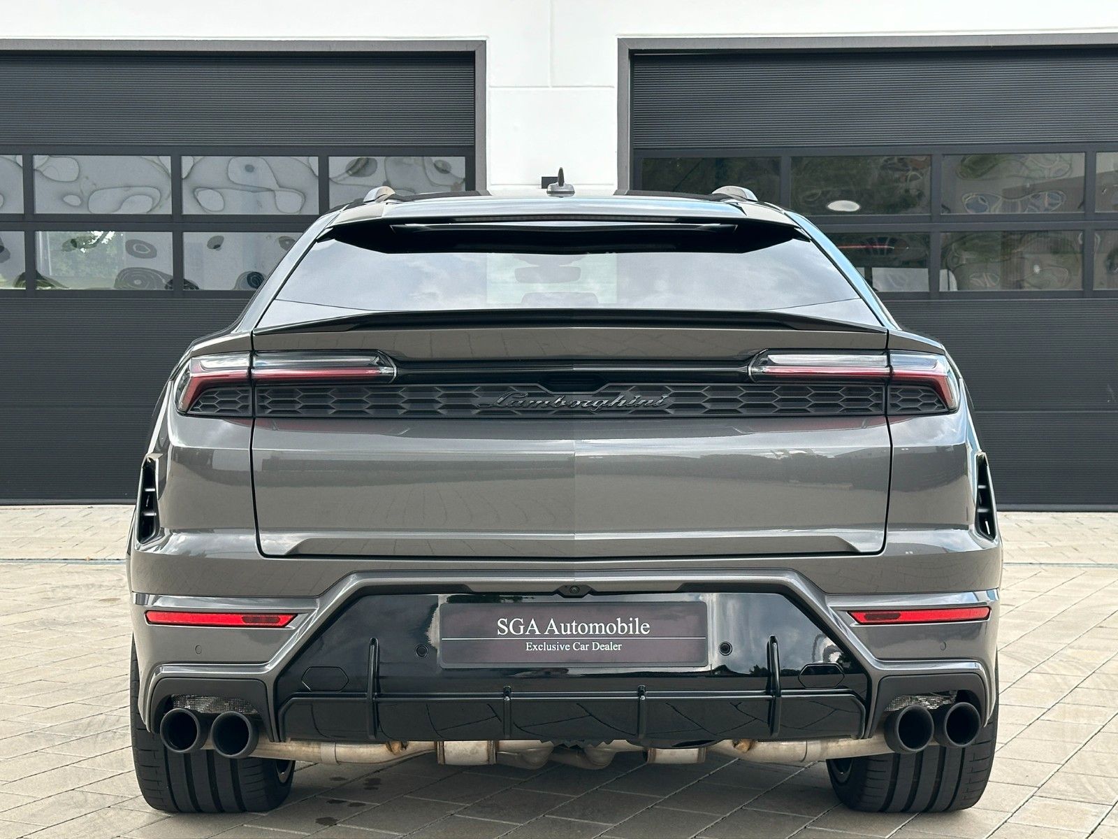 Lamborghini Urus SE - Samsaru's Car Outlet
