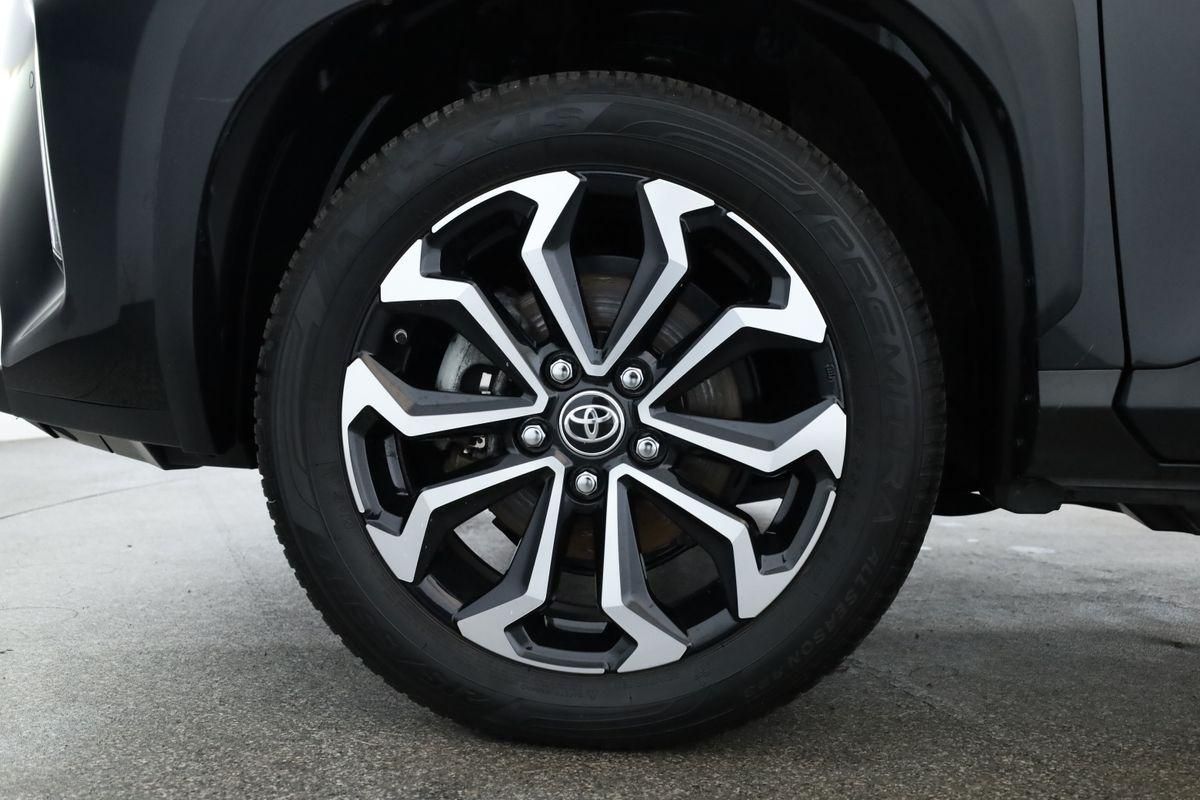 Toyota Yaris Cross CVT Team D LED Navi SHZ iACC Kam 17"