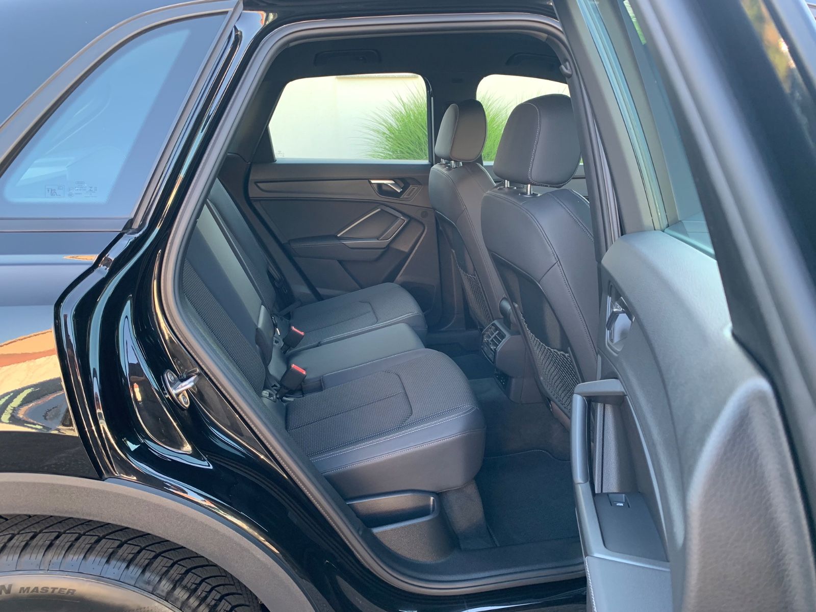 Audi Q3 35 TDI quattro S-line - Samsaru's Car Outlet