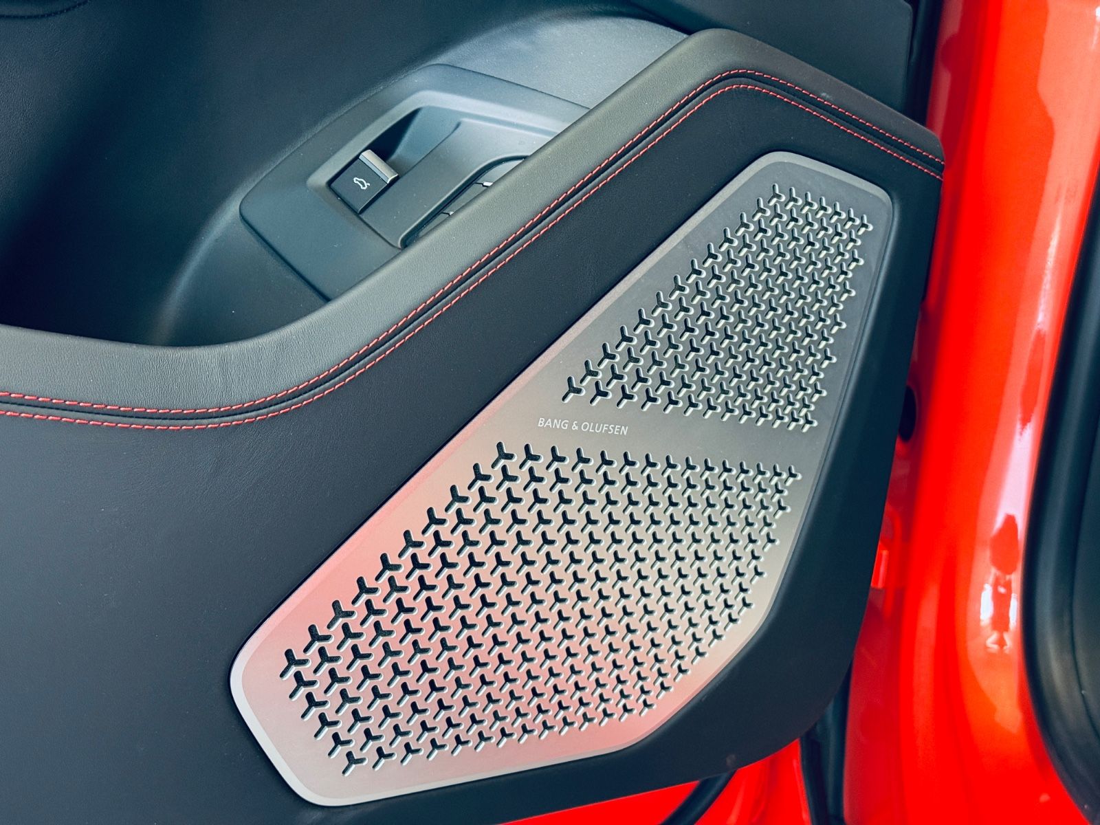 Lamborghini Urus S - Samsaru's Car Outlet