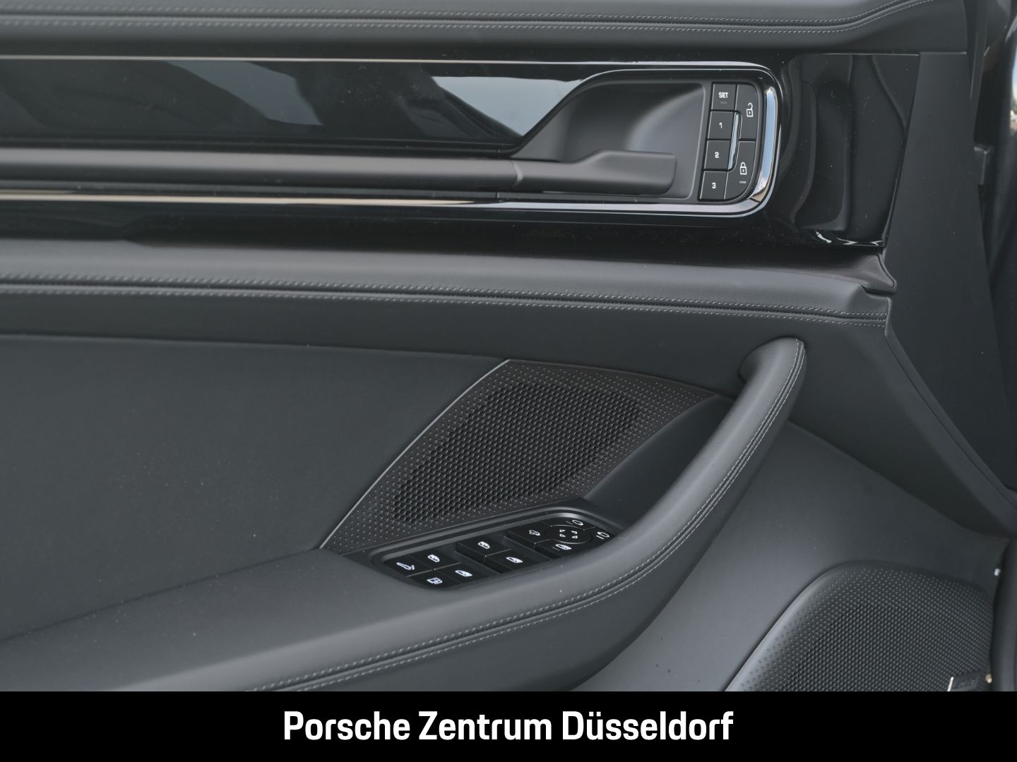 Porsche Panamera 4S E-Hybrid BOSE Sport Chrono Paket