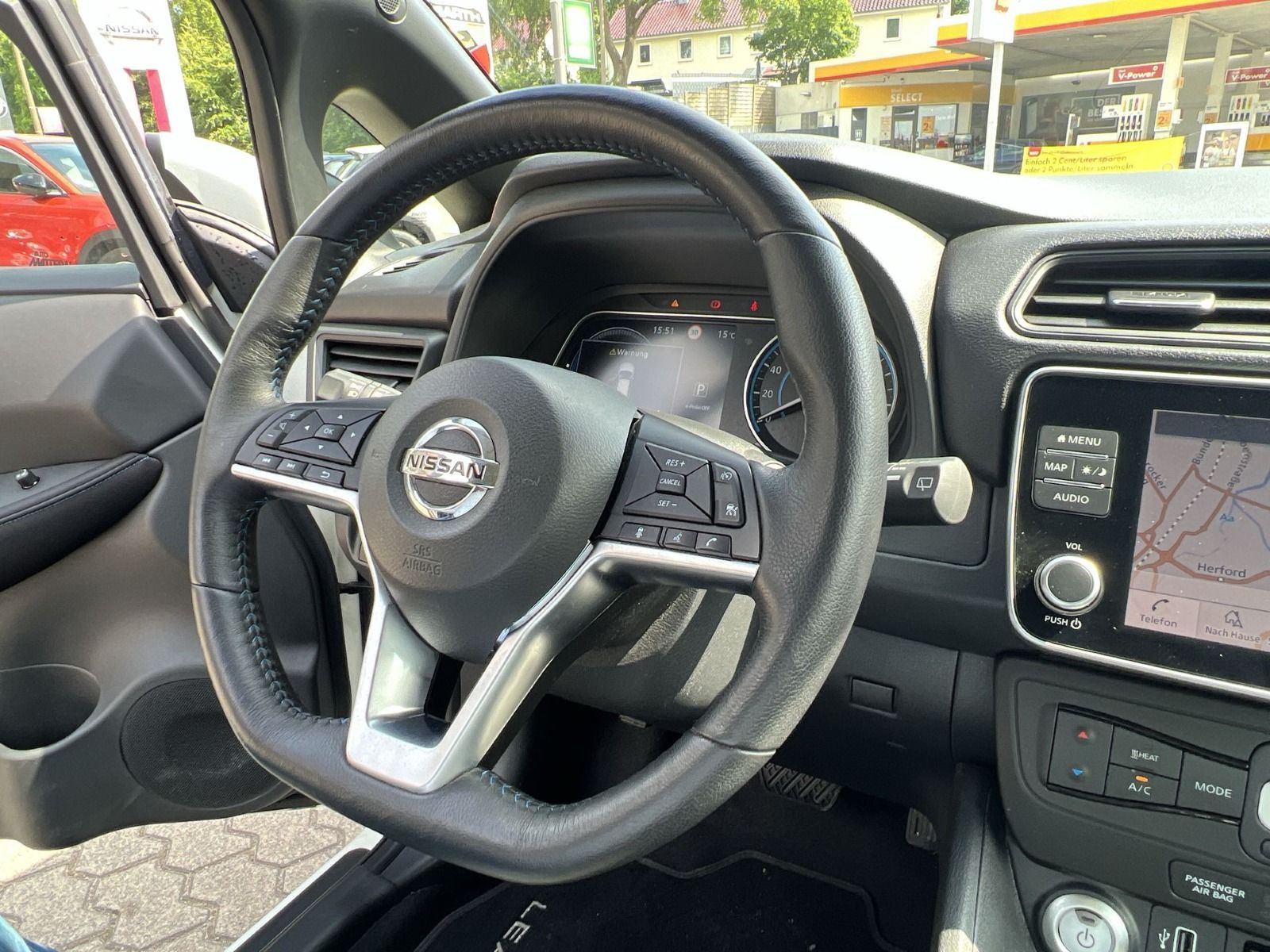 Nissan Leaf Acenta - Samsaru's Car Outlet
