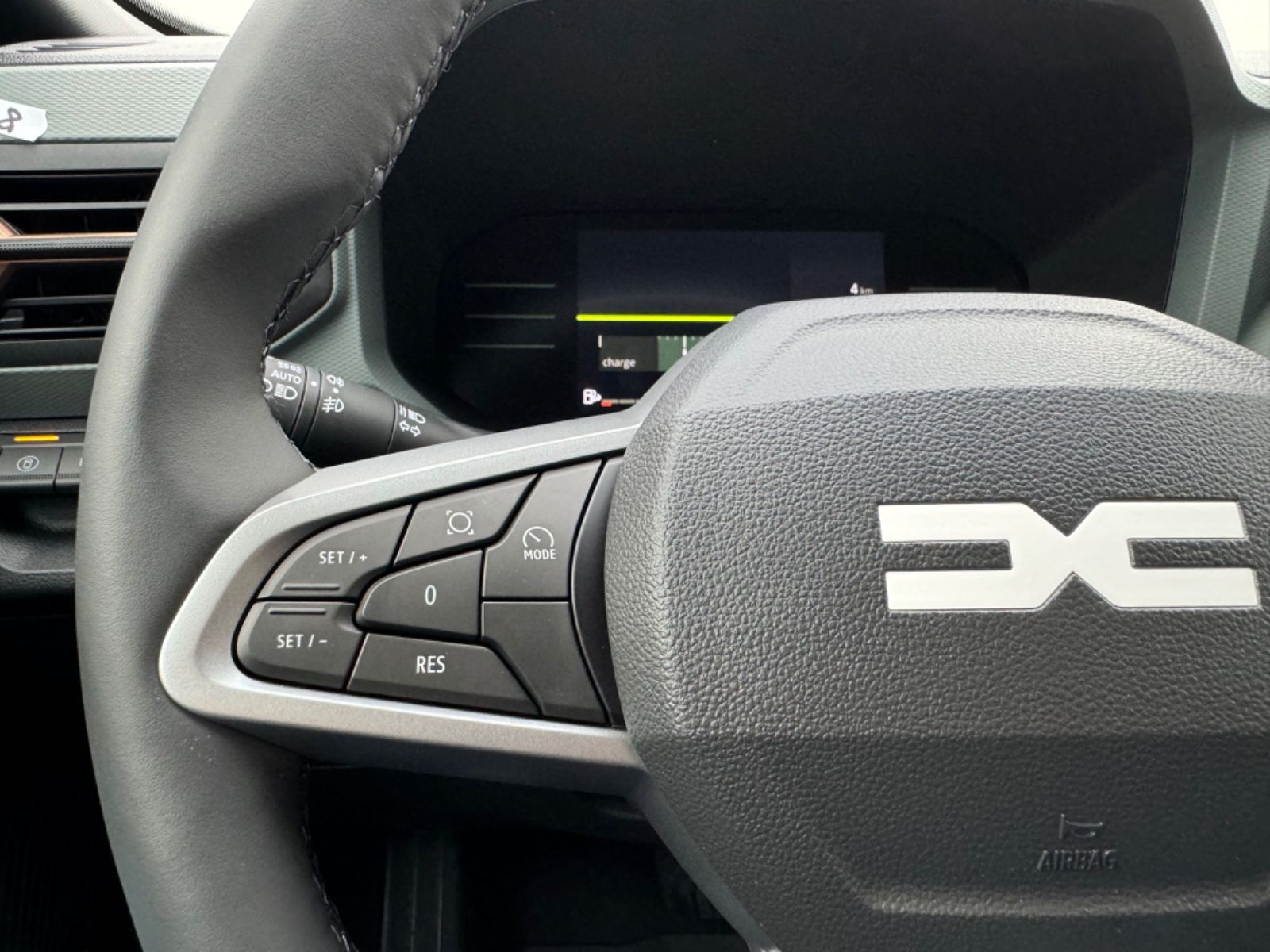 Dacia Duster III Hybrid 140 Extreme - Samsaru's Car Outlet