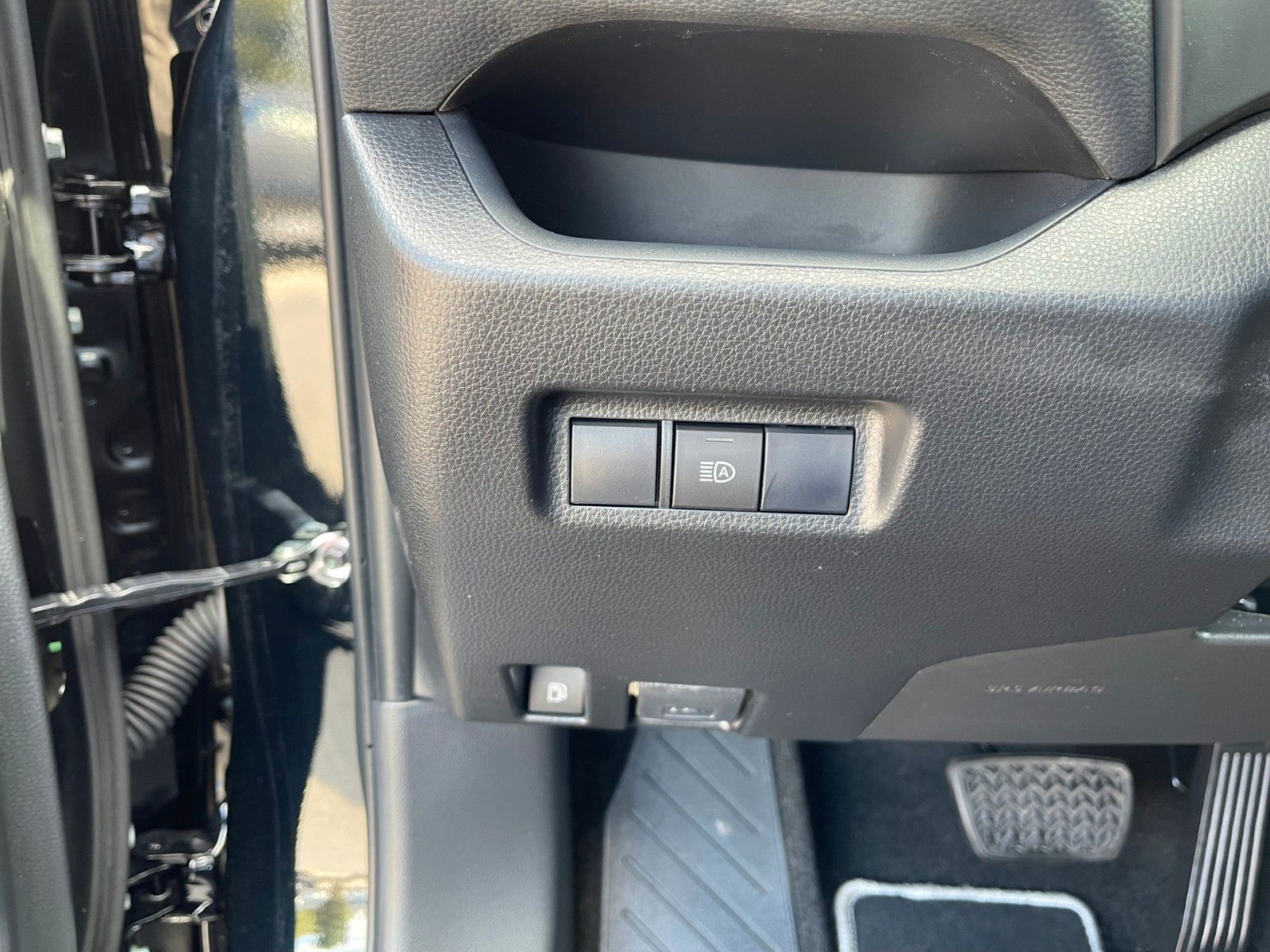 Toyota RAV 4 RAV4 Hybrid 4x2 Business Edition - Samsaru's Car Outlet