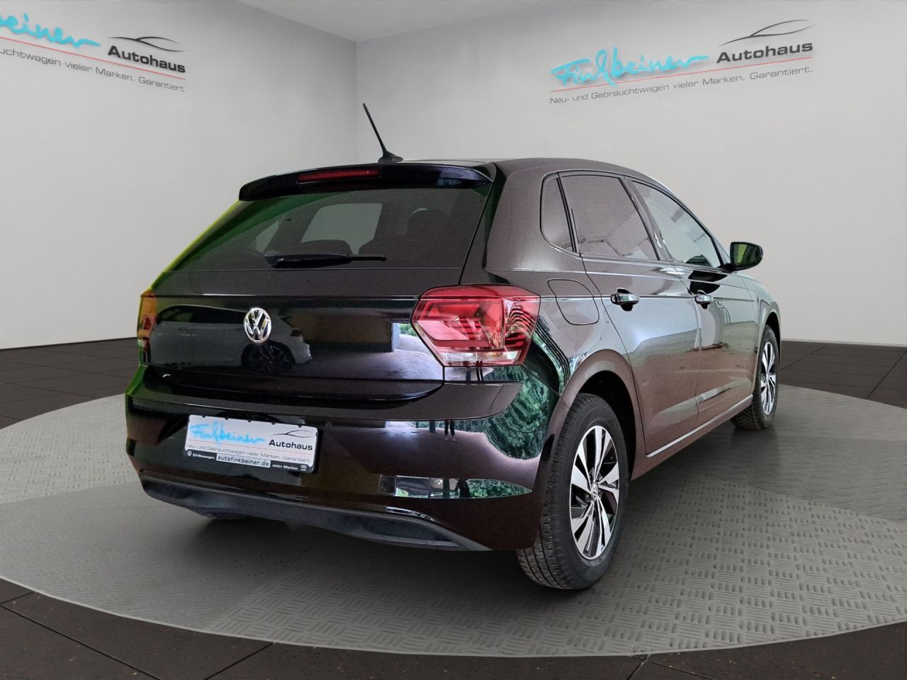 Volkswagen Polo Comfortline TSI DSG - Samsaru's Car Outlet