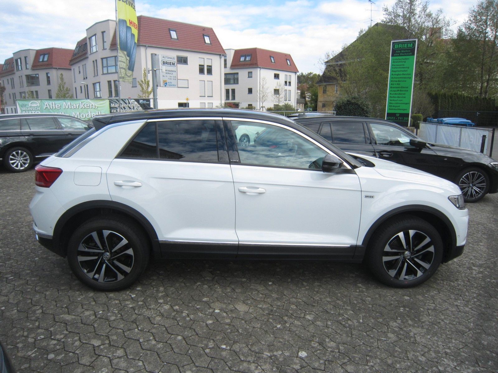 Volkswagen T-Roc IQ.DRIVE - Samsaru's Car Outlet