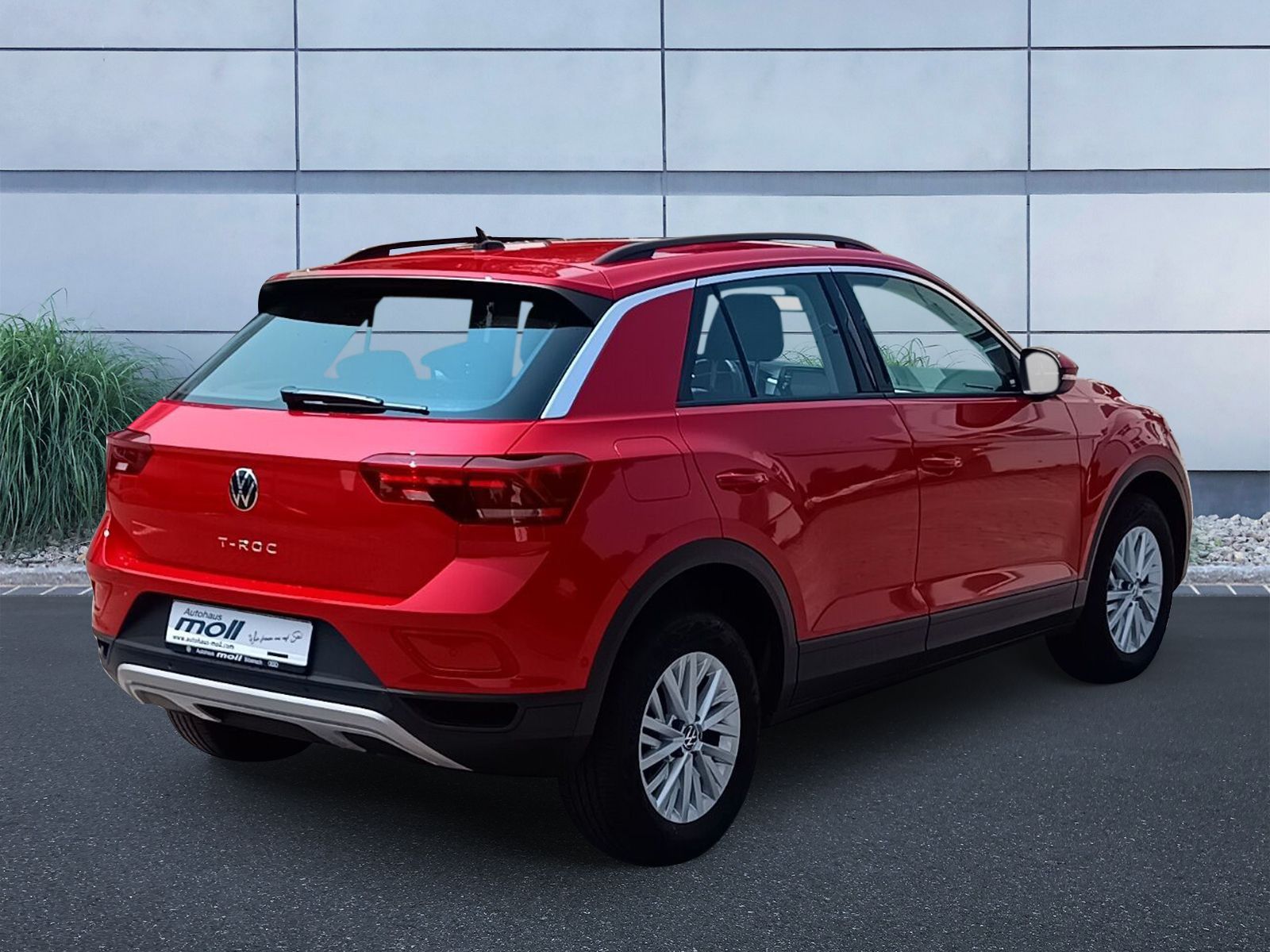 Volkswagen T-ROC Life 1.0 TSI - Samsaru's Car Outlet