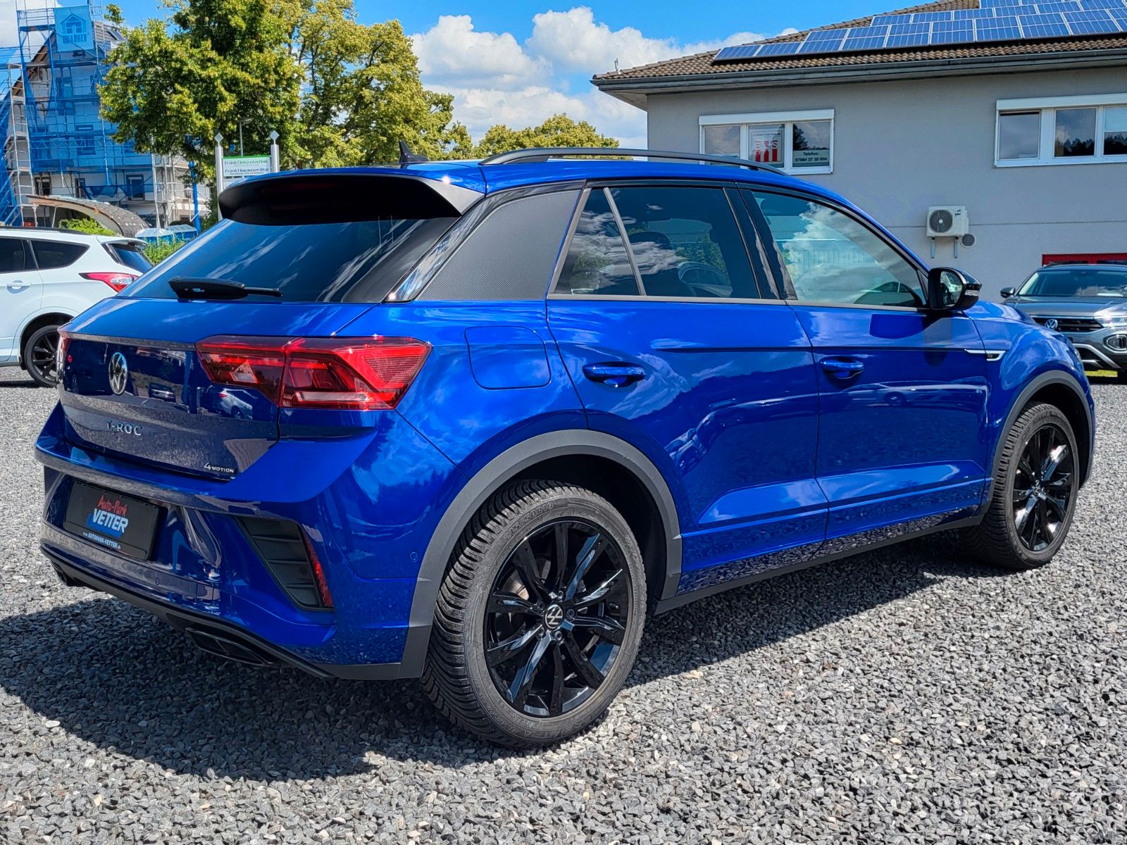 Volkswagen T-Roc R-Line 4Motion - Samsaru's Car Outlet