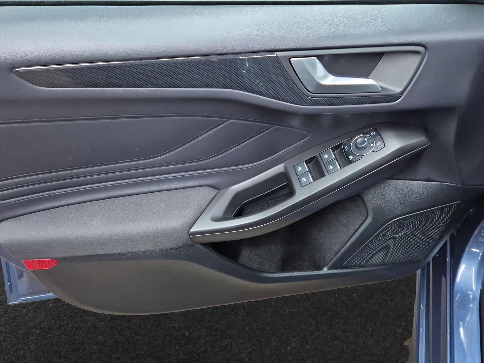 Ford Focus ST-Line X Turnier Aut.*AHK*ACC*HUD*KAM*NAV