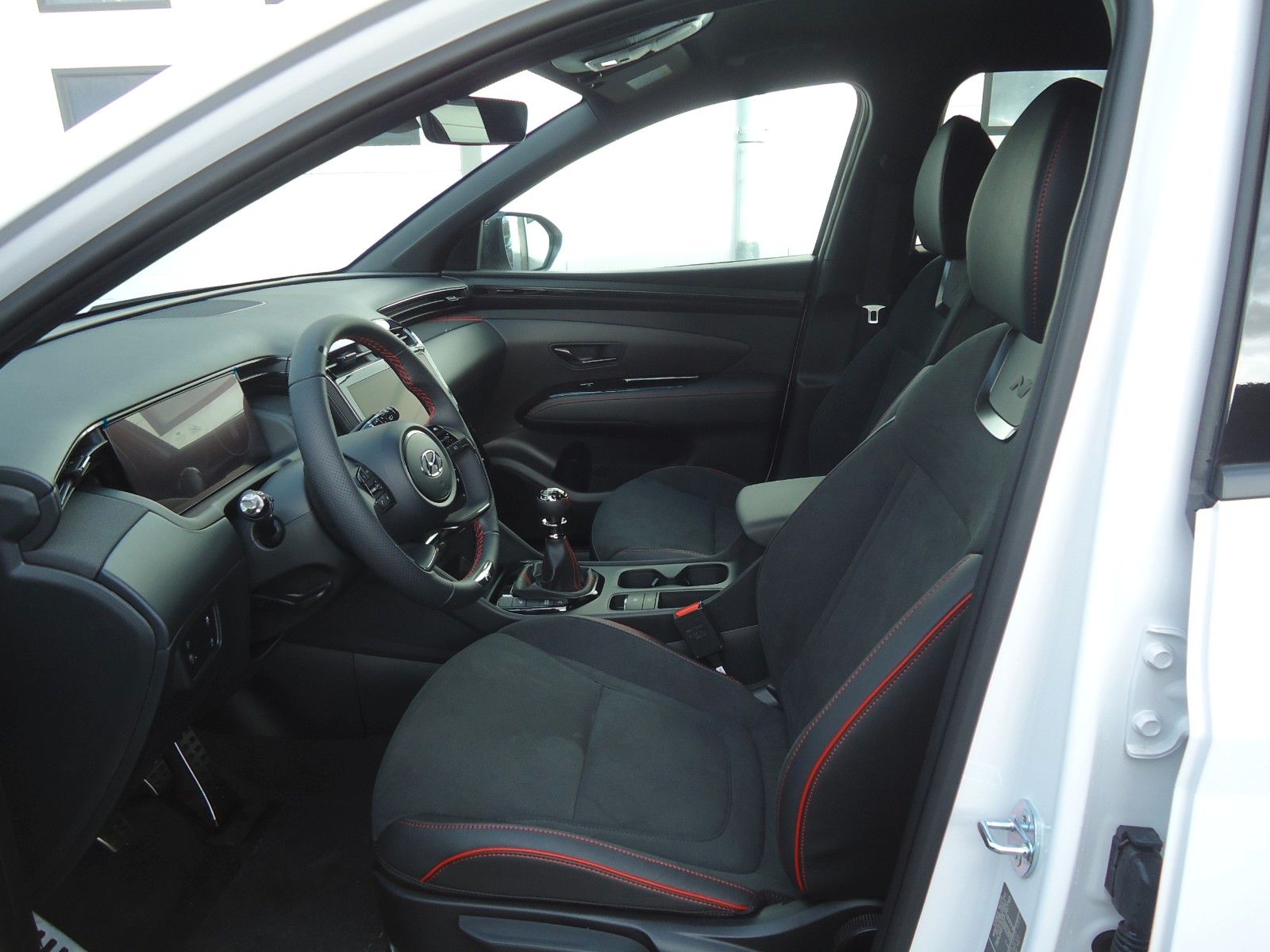 Hyundai Tucson 1.6 T-GDI 48V N-Line - Samsaru's Car Outlet