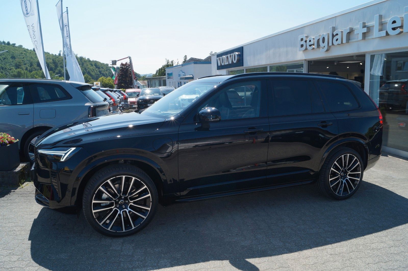 Volvo XC90 T8 AWD PlugIn Hybrid Ultra Dark 7-Sitze Aut