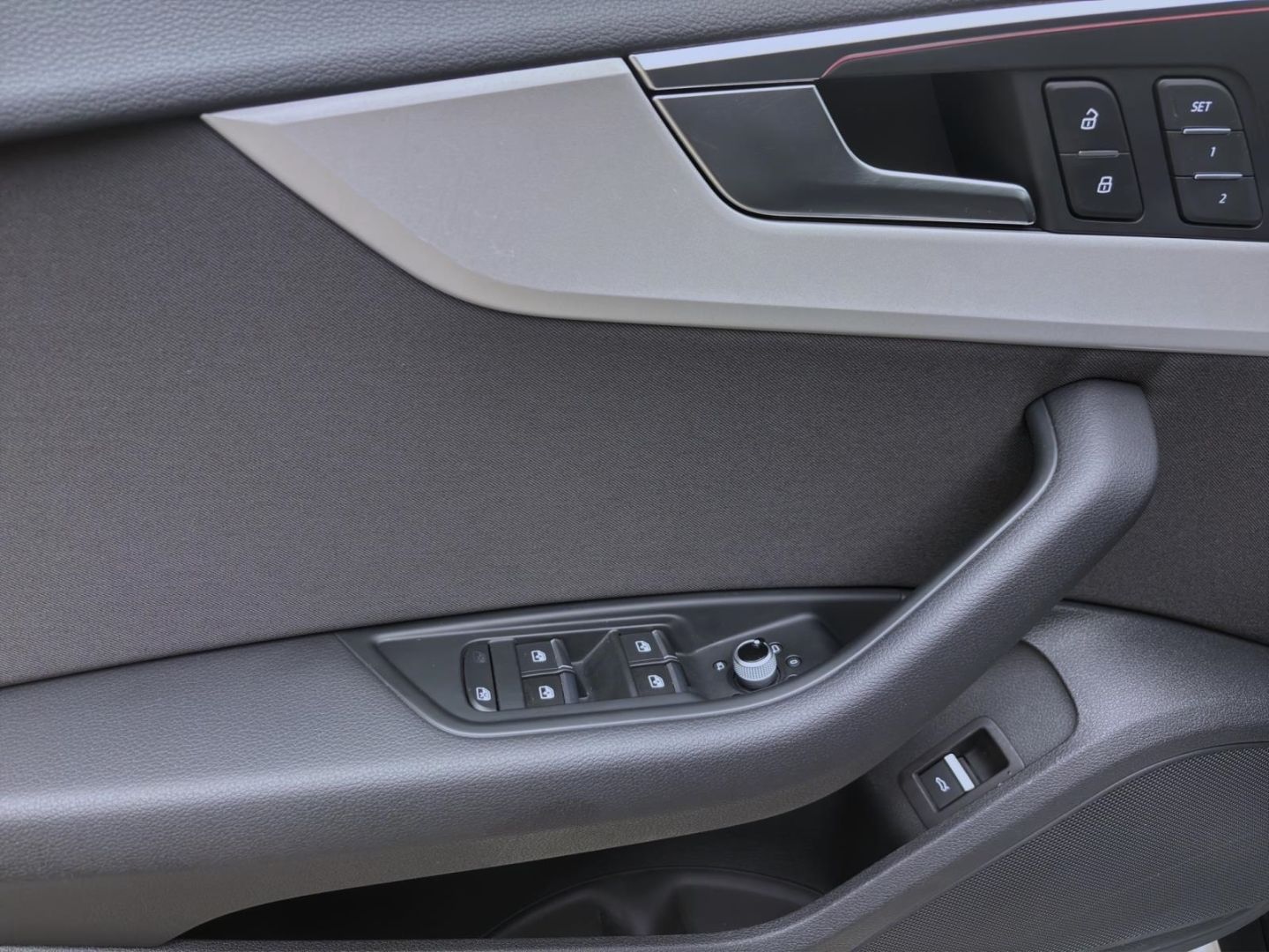 Audi A5 Sportback 40 TDI Q S LINE NAVI STDHZG AHK PAN