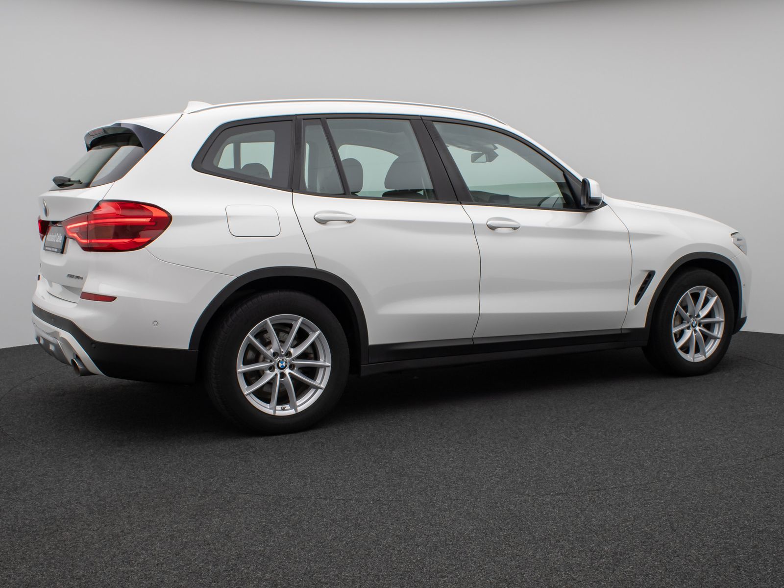 BMW X3 xD30e Panorama Kamera DAB HiFi WLAN Stop&Go