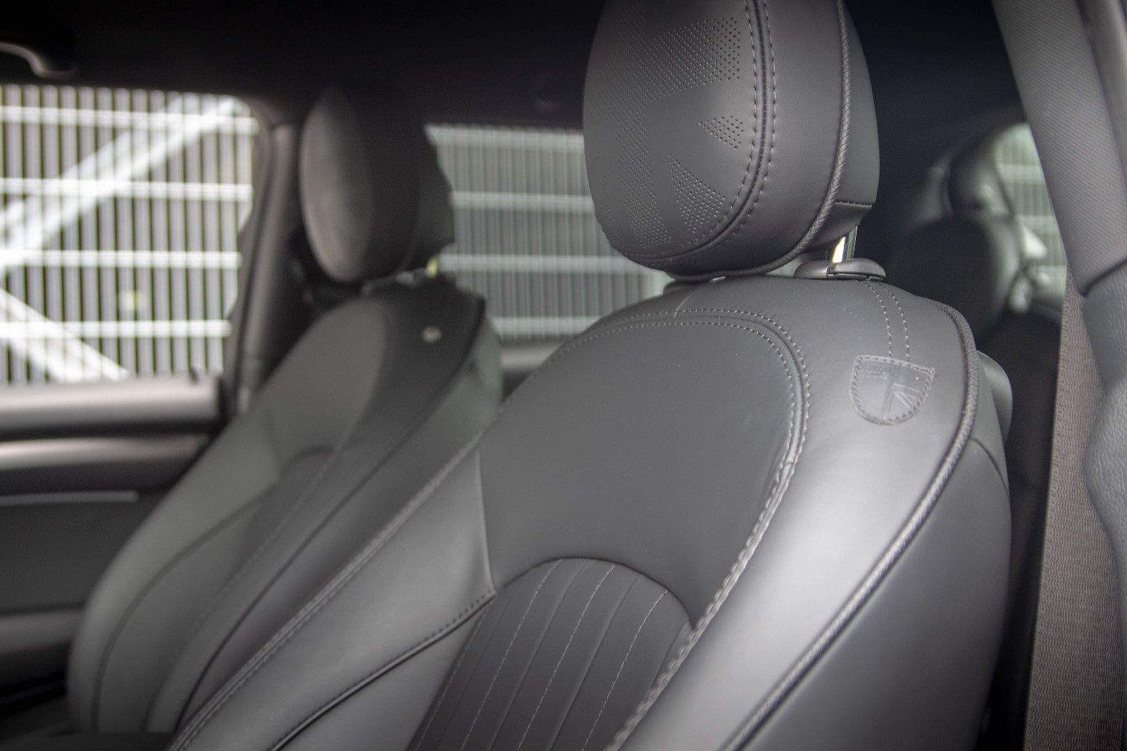 MINI Cooper *Yours Trim* - Samsaru's Car Outlet