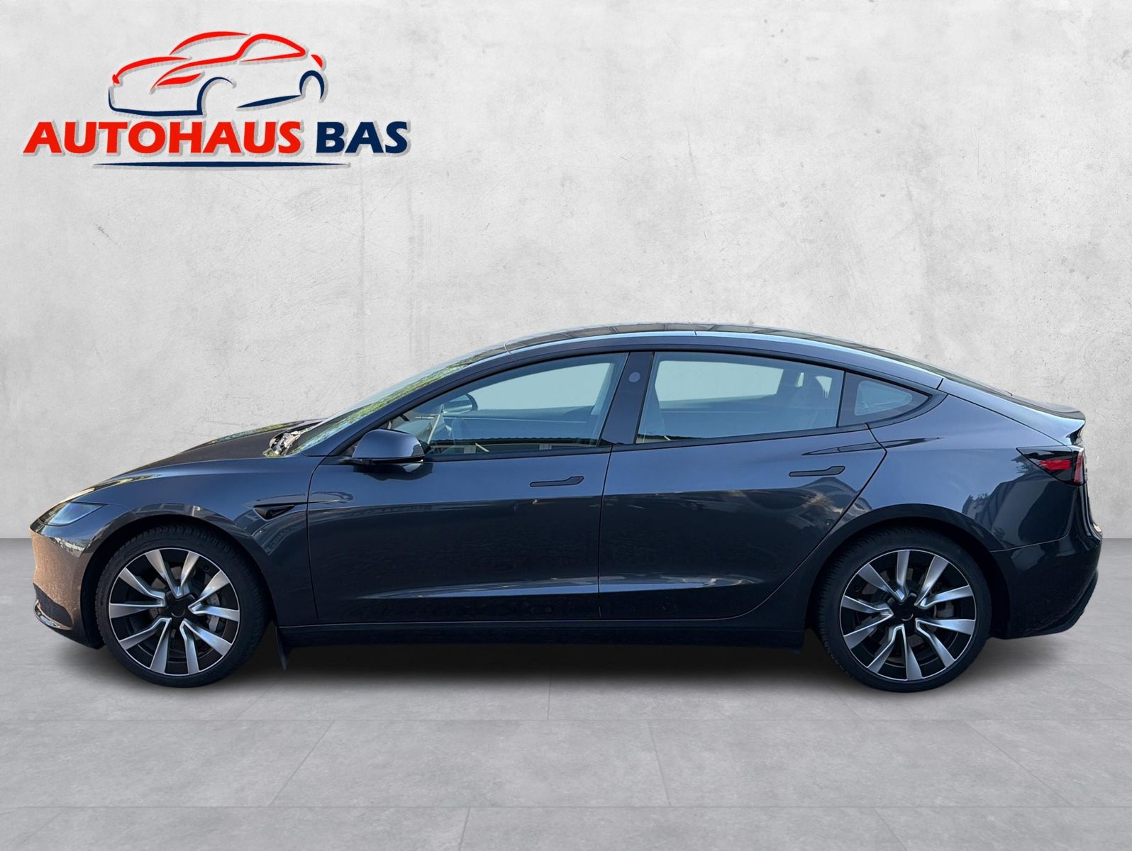 Tesla Model 3 Standard Range+ * Highland
