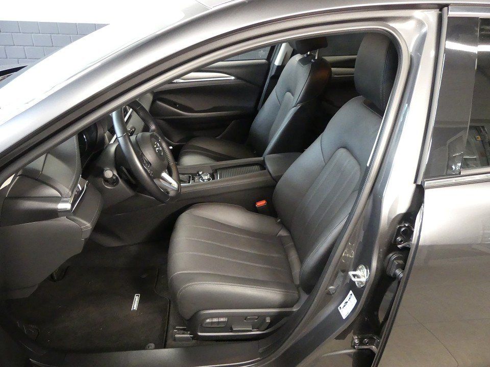 Mazda 6 2.0 Exclusive Line - LED - 1. Hand - HU neu -