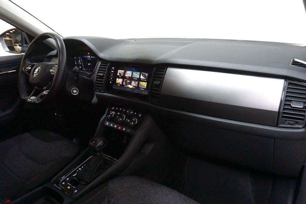 Skoda Kodiaq 2.0TDI DSG Ambition 4x4 7-Sitzer AHK StHz