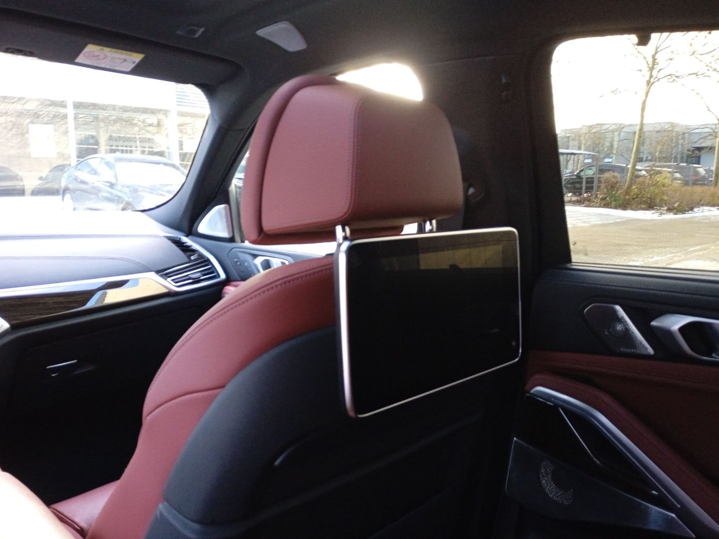 BMW X6 M50i Laserlicht HUD StandHZG AHK-klappbar TV