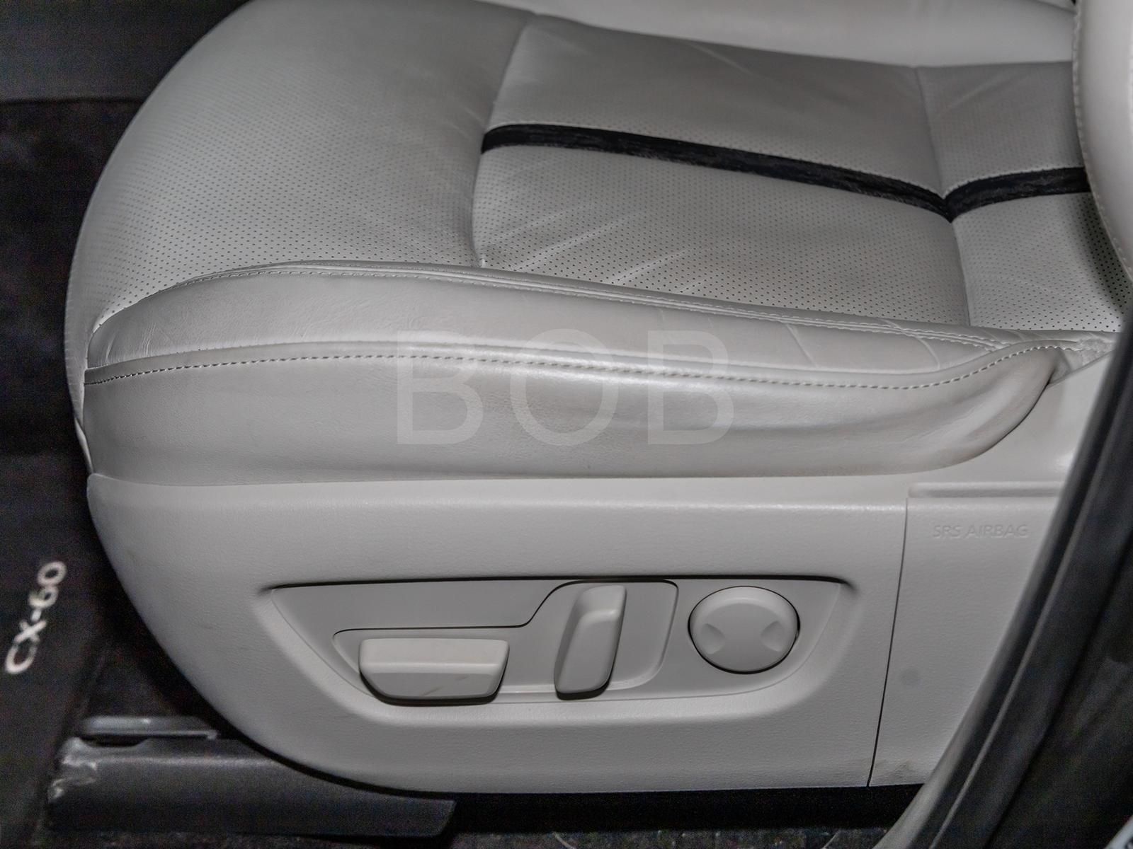 Mazda CX-60 2.5 PHEV AWD Takumi AHK PANO HUD MATRIX BT