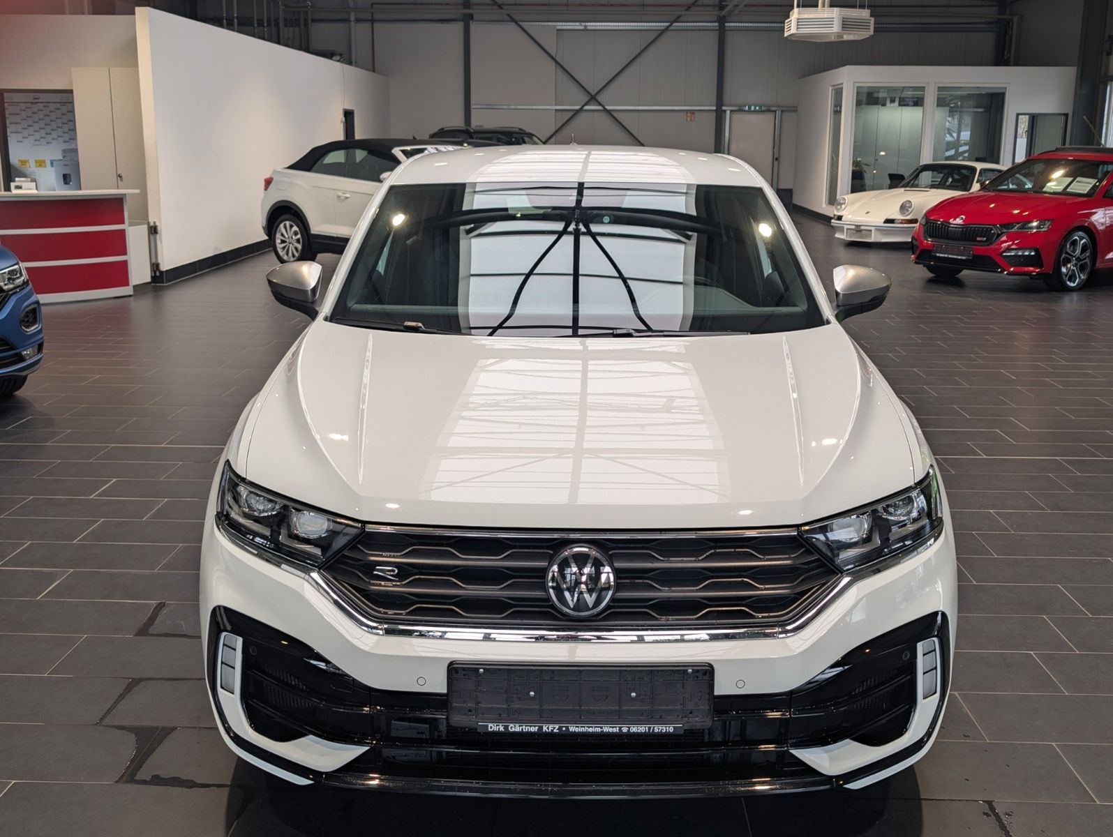 Volkswagen T-Roc 2.0 TSI OPF 4MOTION DSG R - Samsaru's Car Outlet