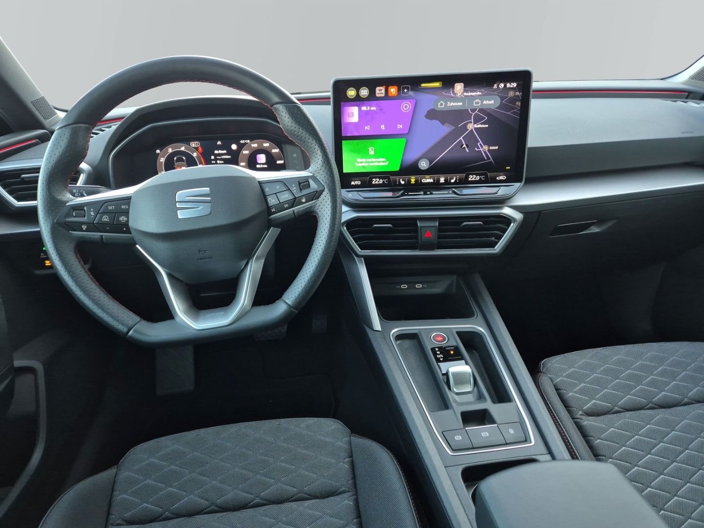 Seat Leon Sportstourer FR 2,0 TDi DSG AHK ACC CAM Kes