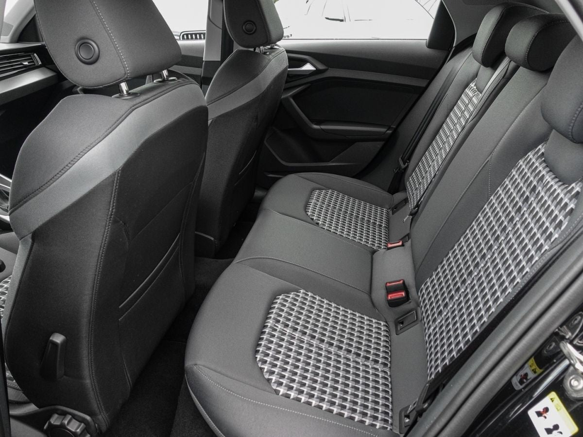 Audi A1 Sportback 30 TFSI S tronic S line - Samsaru's Car Outlet