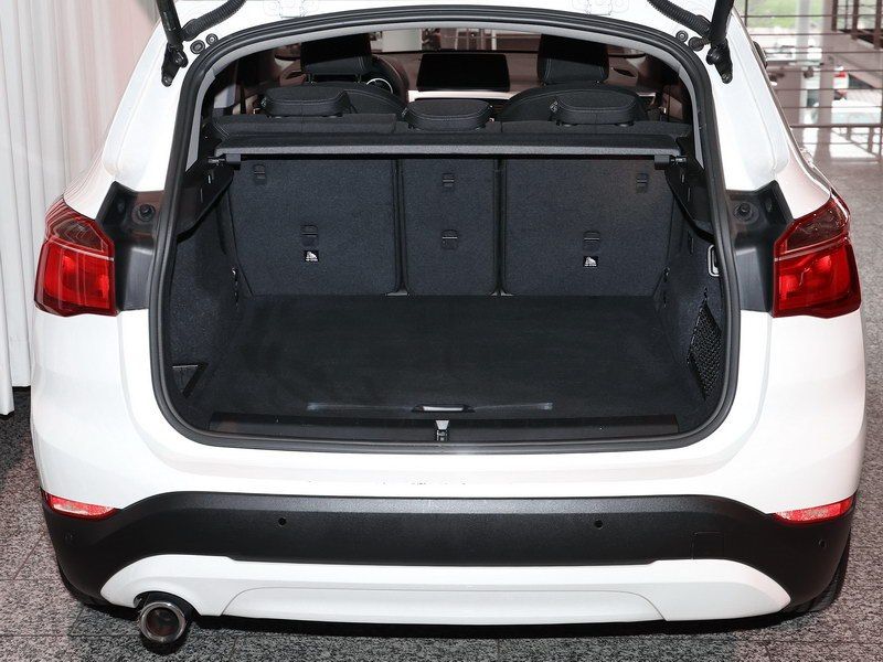 BMW X1 xDrive25e Adv. - Samsaru's Car Outlet