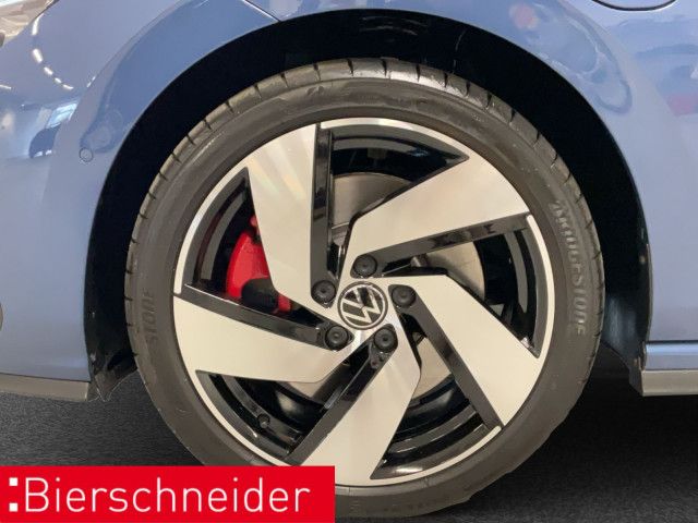 Volkswagen Golf 8 1.5 TSI DSG GTE Black AHK MATRIX PANO HuD