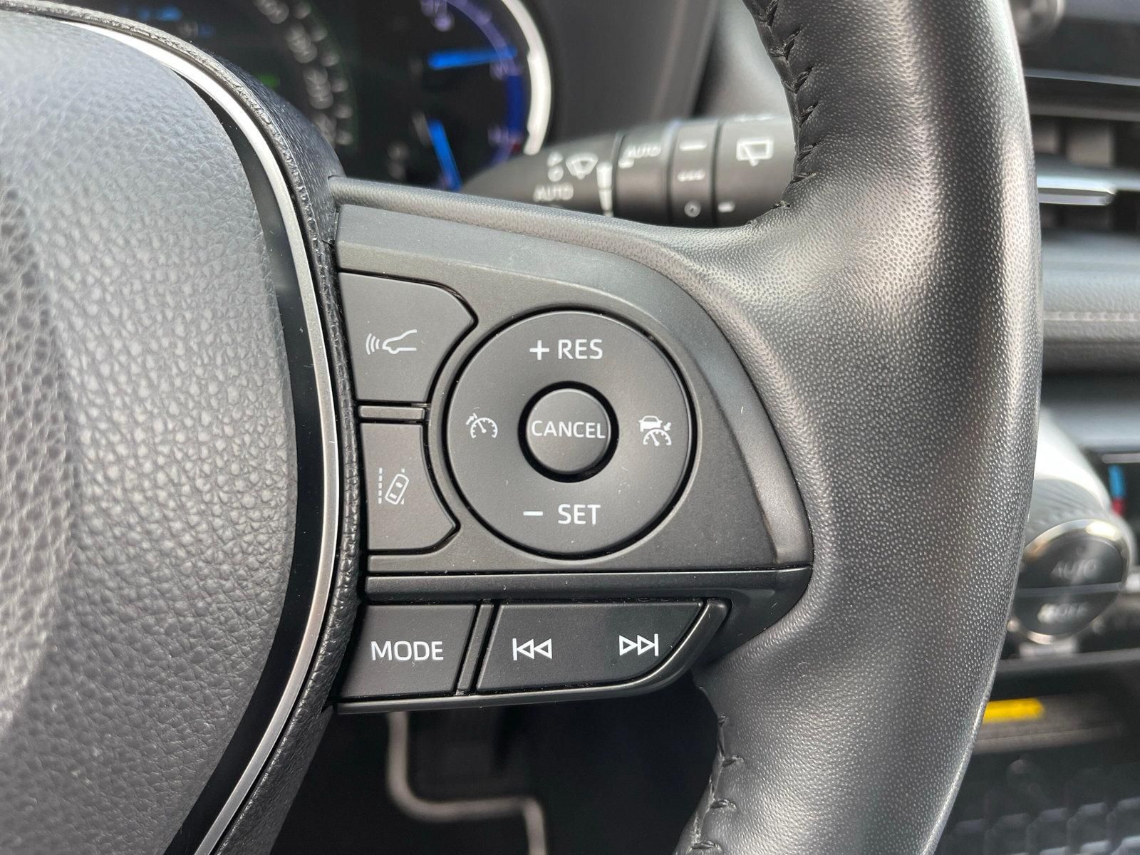 Toyota RAV4 2.5 Hybrid 4x2 - Samsaru's Car Outlet