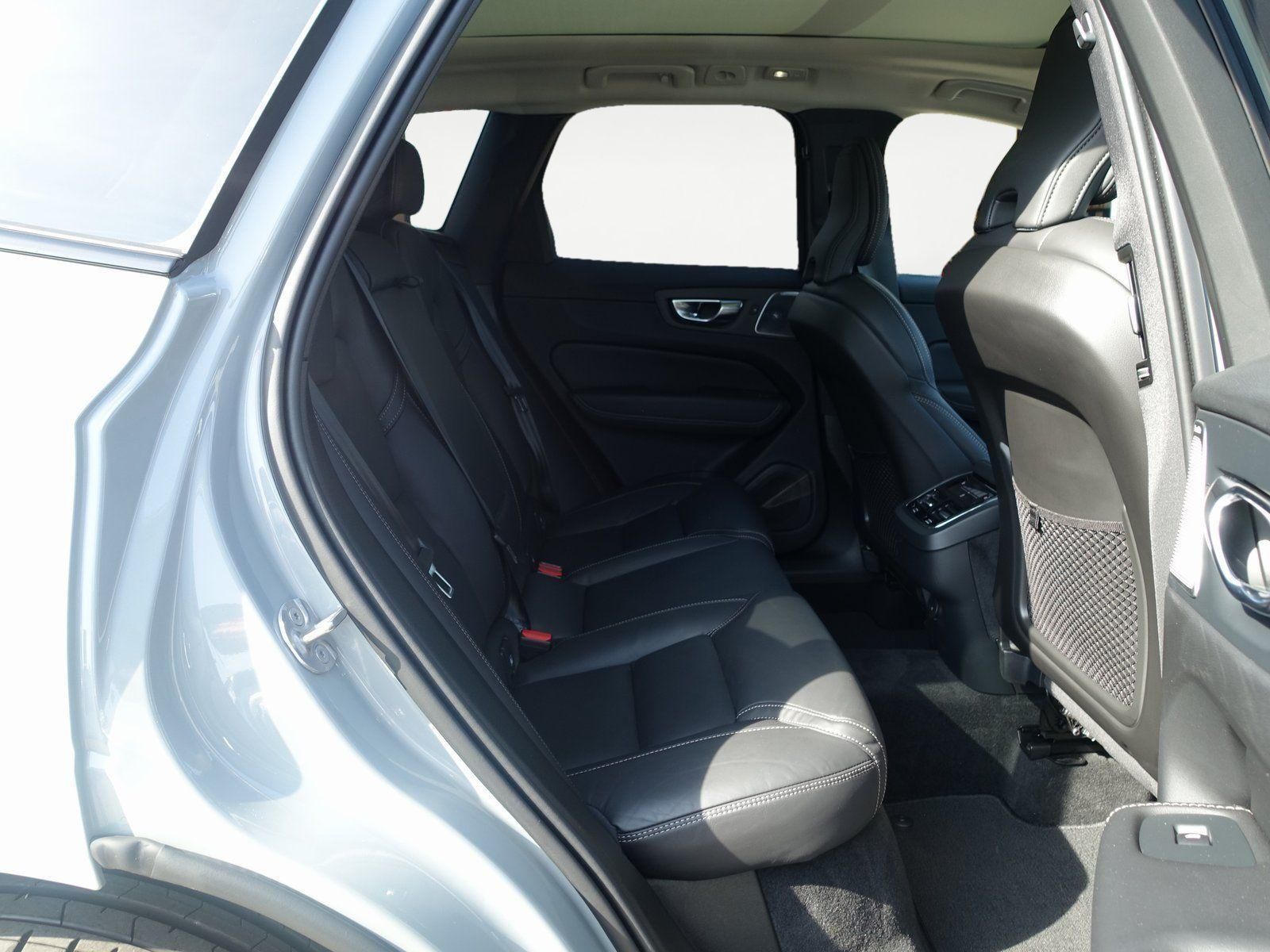 Volvo XC60 Ultra B5 AWD Dark - Samsaru's Car Outlet
