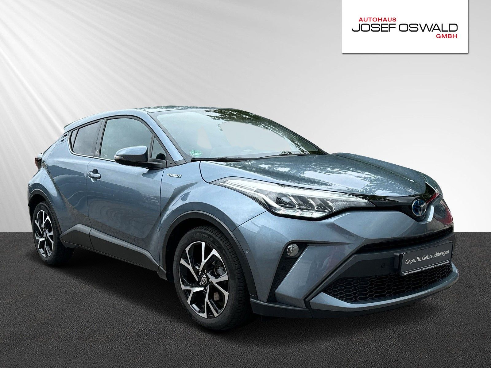 Toyota C-HR Hybrid - Samsaru's Car Outlet